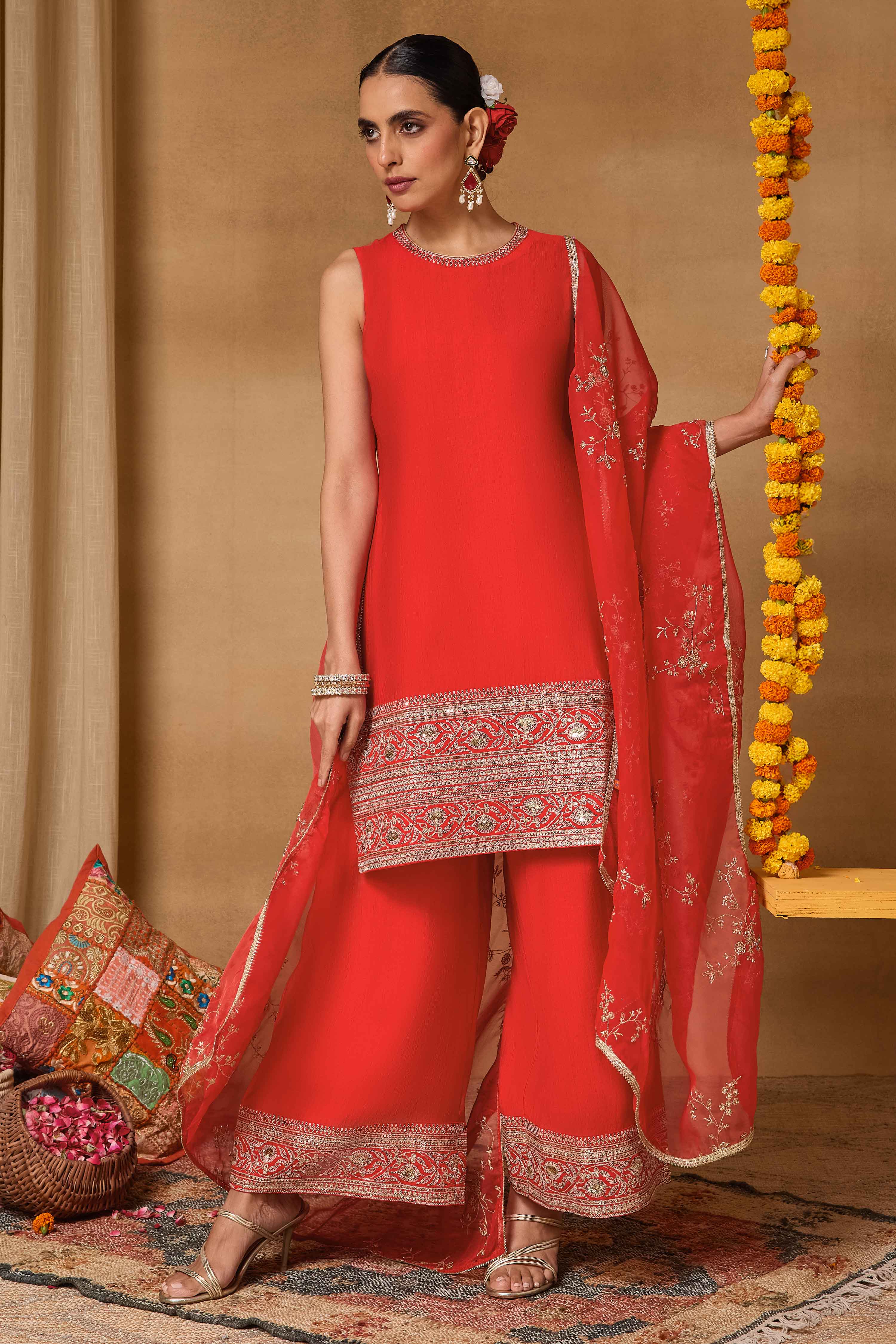 Pink Viscose Blend Straight Solid Suit Set image number 7