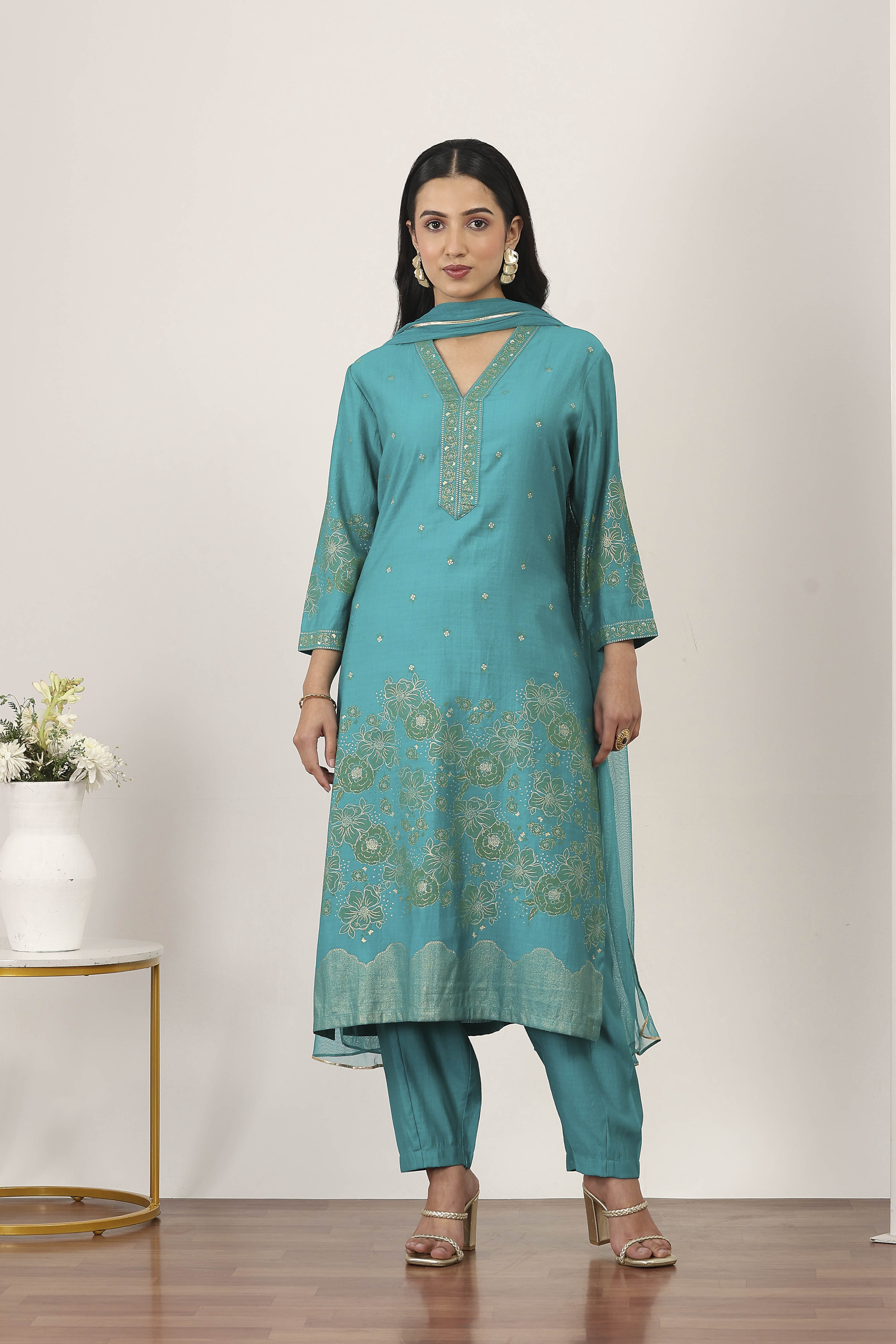 Green Viscose Polyester Straight Suit Sets image number 6