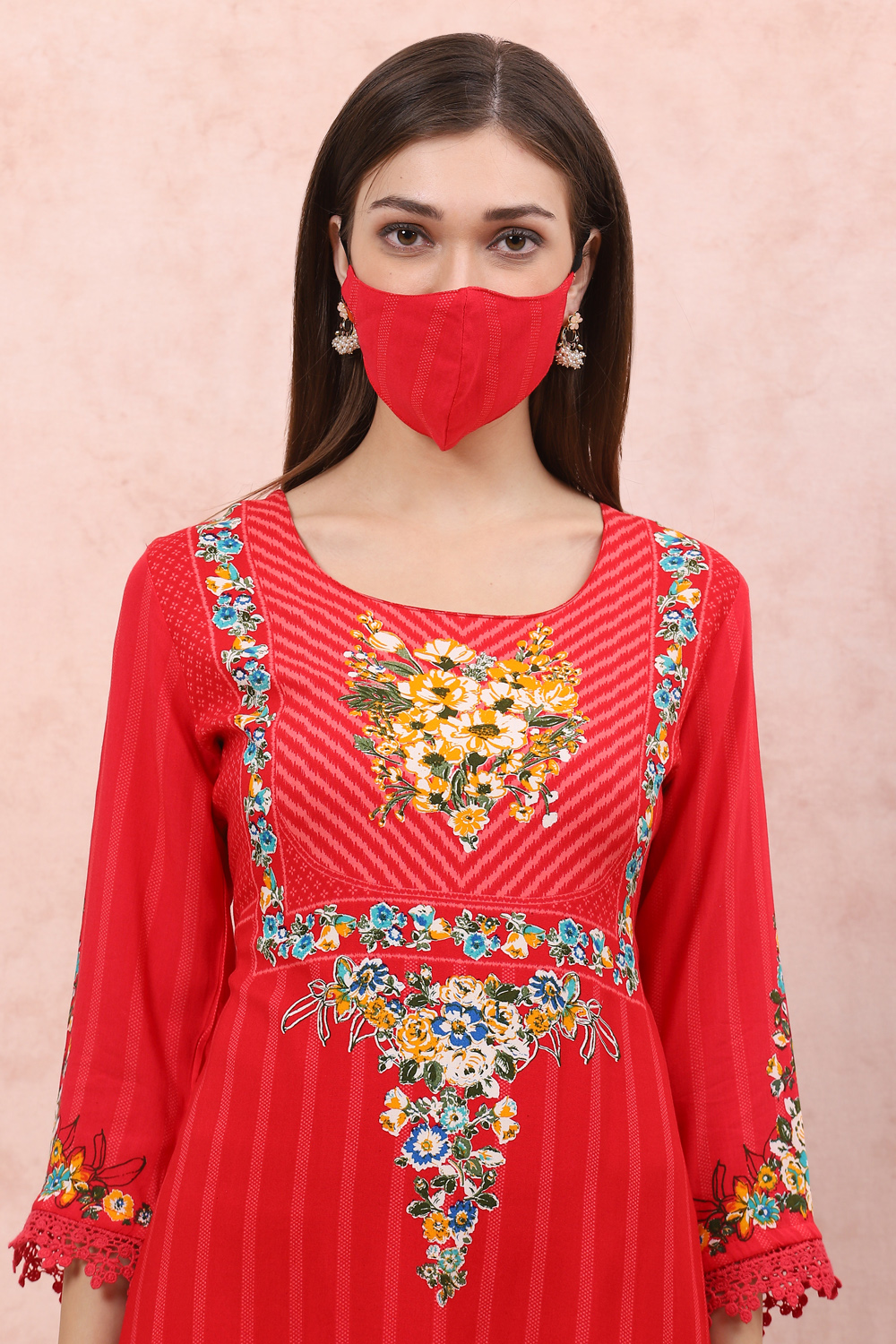 Red Viscose Mask image number 0