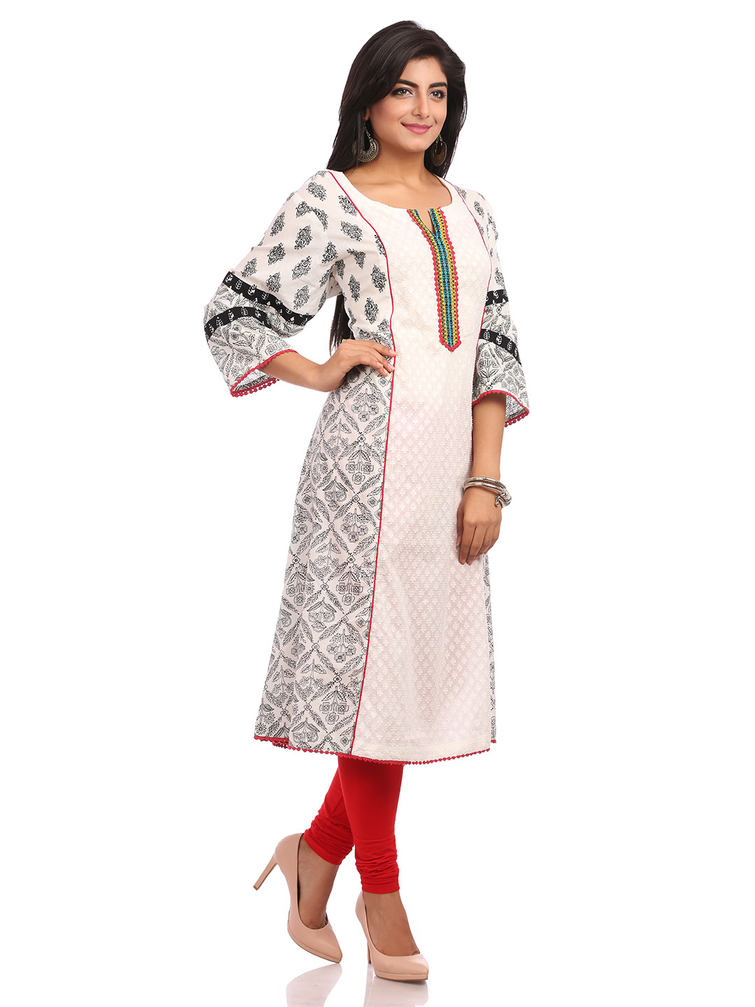 White Flared Cotton Kurta image number 2