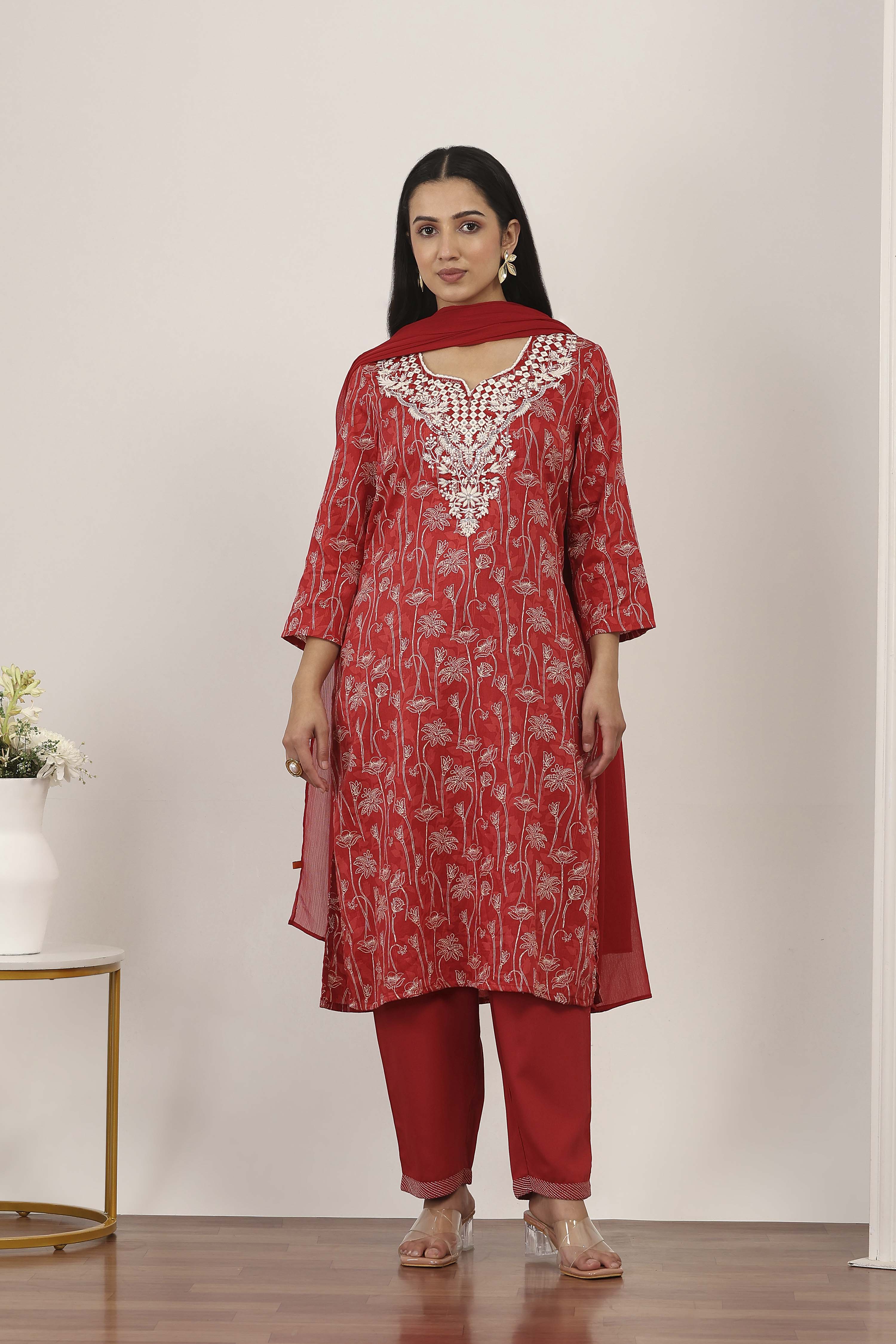 Red Cotton Straight Suit Sets image number 6