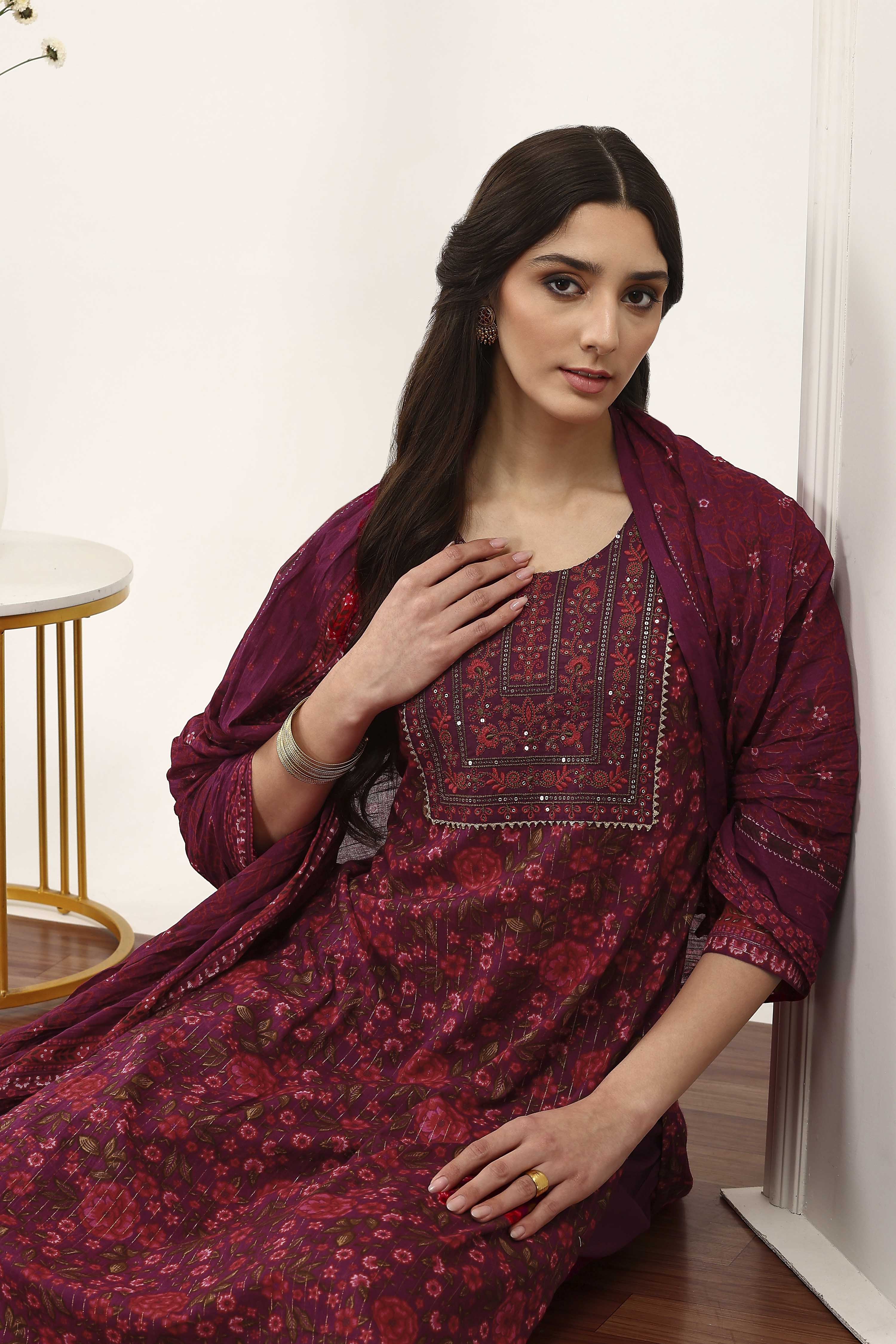 Purple Cotton Straight Suit Sets image number 7