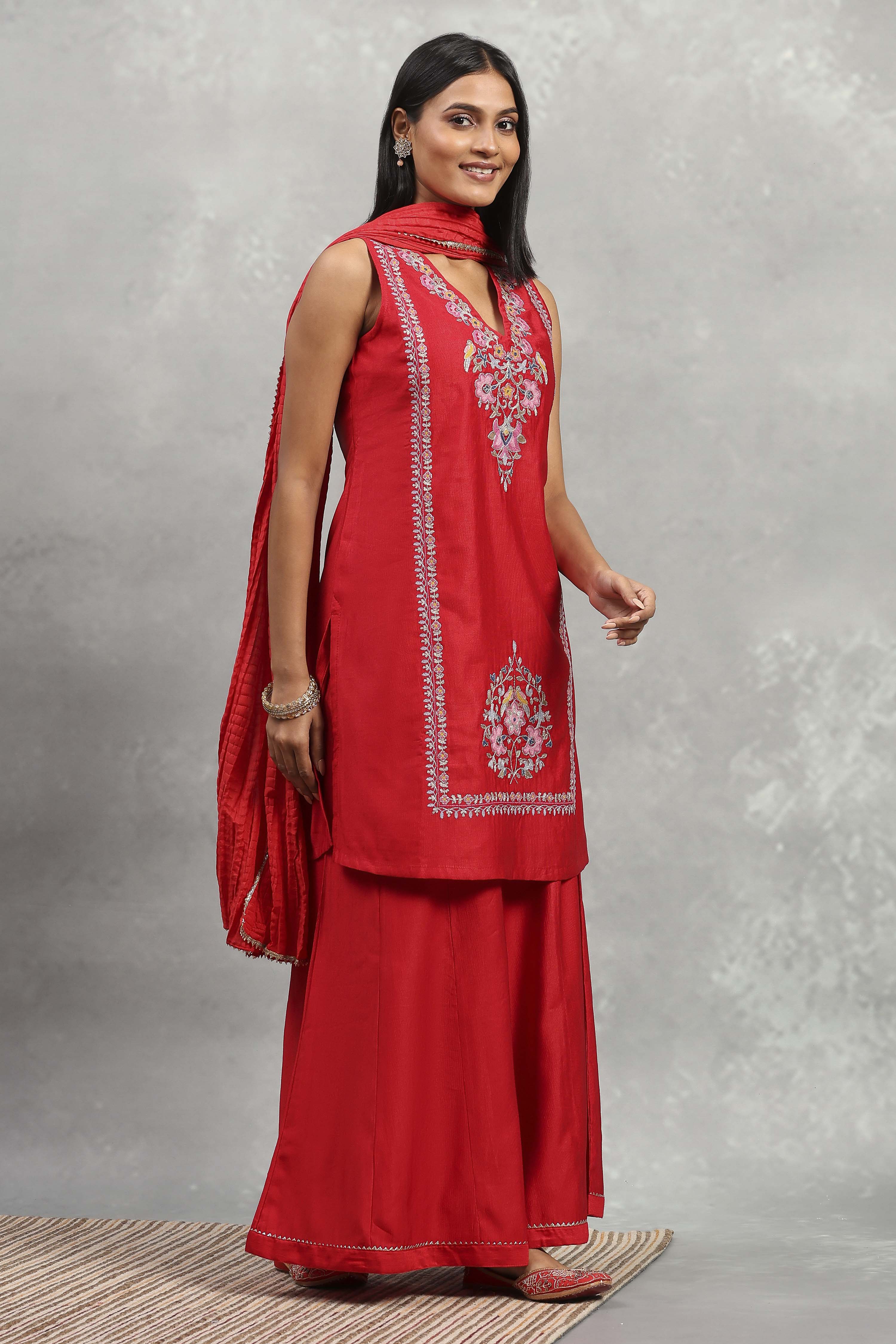 Red Polyester Solid Straight Sharara Suit Set image number 5