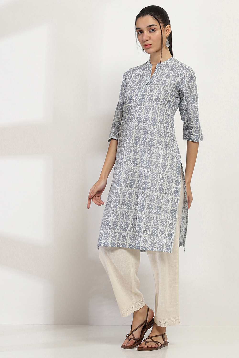 Grey Cotton Straight Kurta image number 2