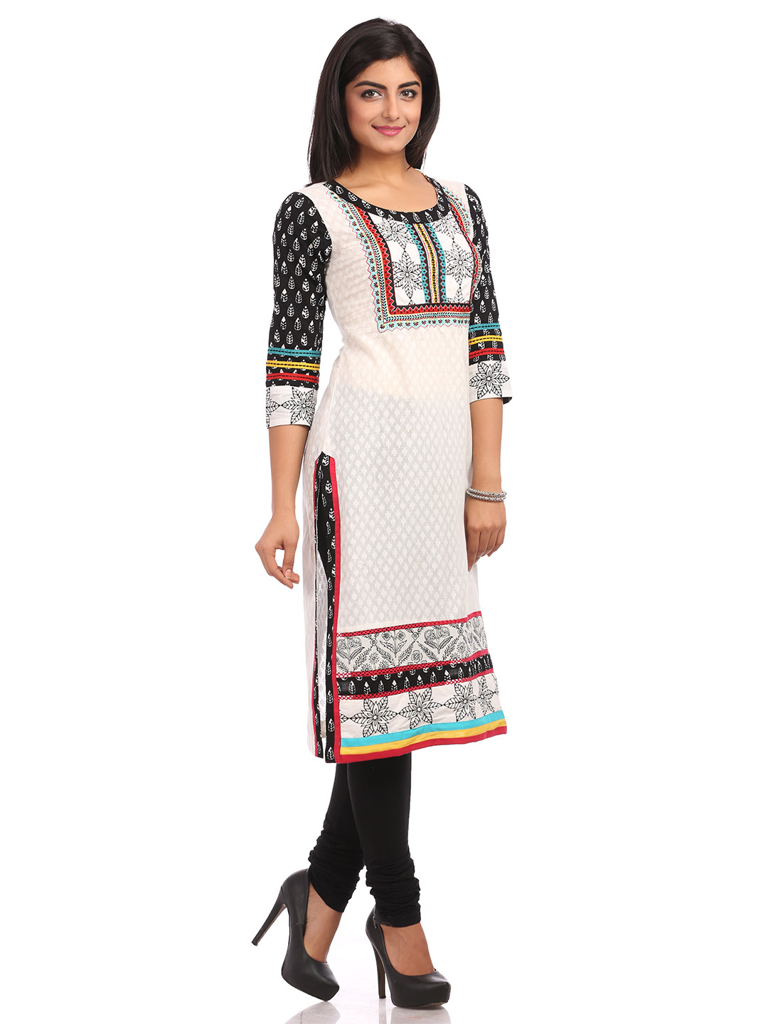 White Straight Cotton Kurta image number 2