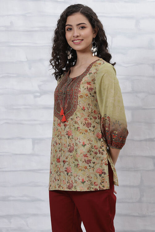 Brown Polyester Printed Straight Top image number 2