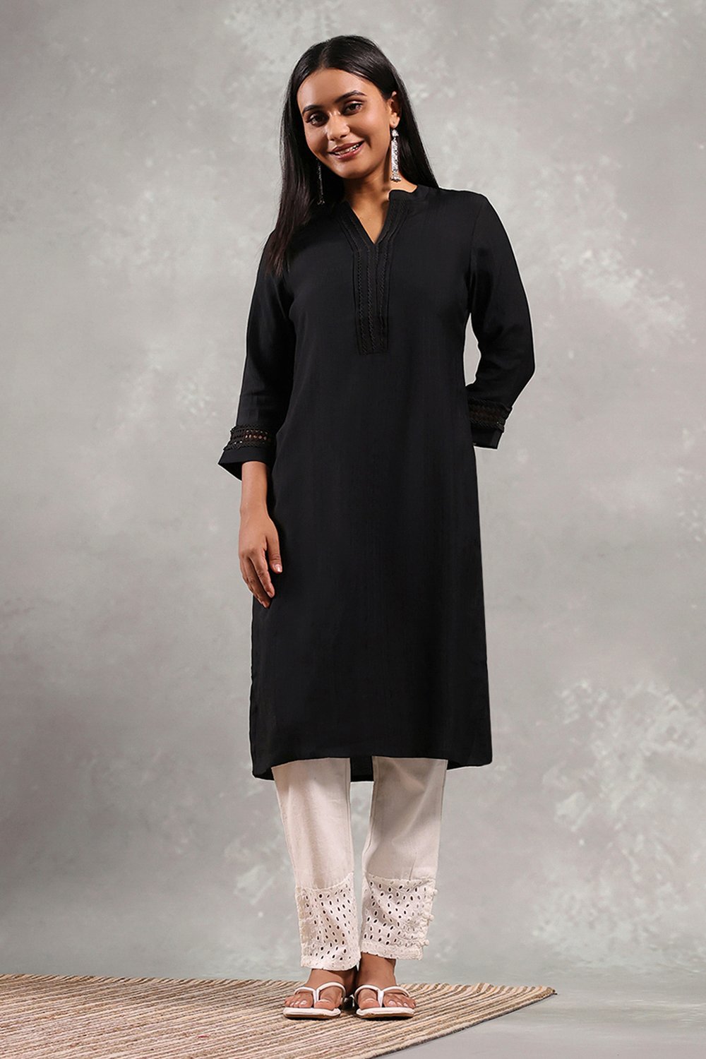 Black Viscose Blend Solid Straight Kurta image number 5