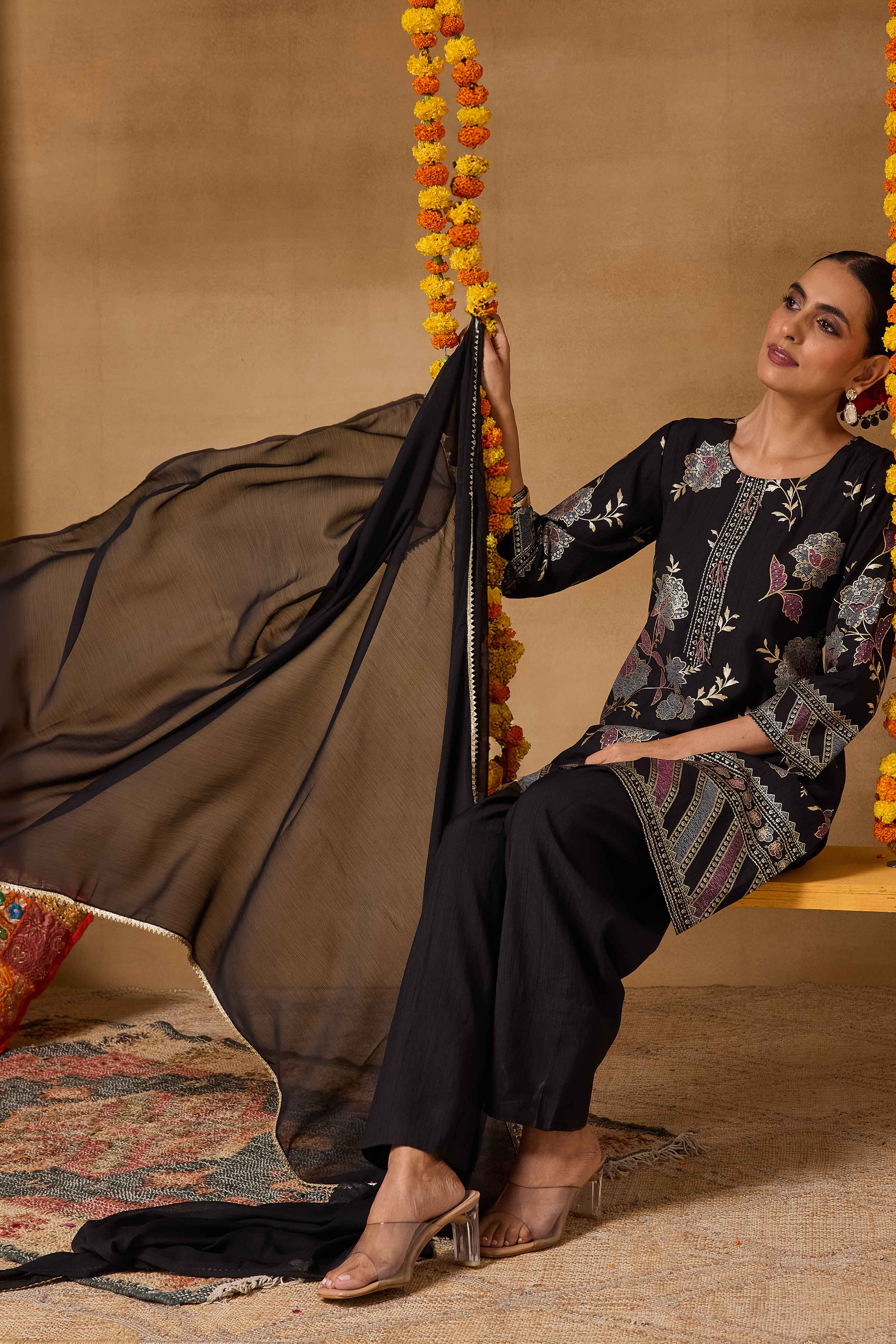 Black Viscose Blend Straight Printed Suit Set image number 0