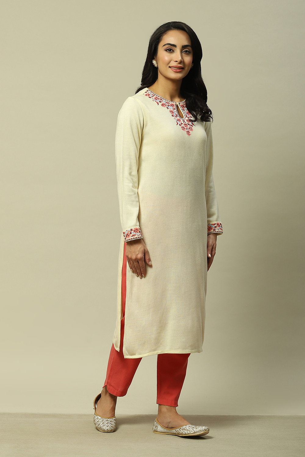 White Acrylic Straight Solid Kurta image number 4