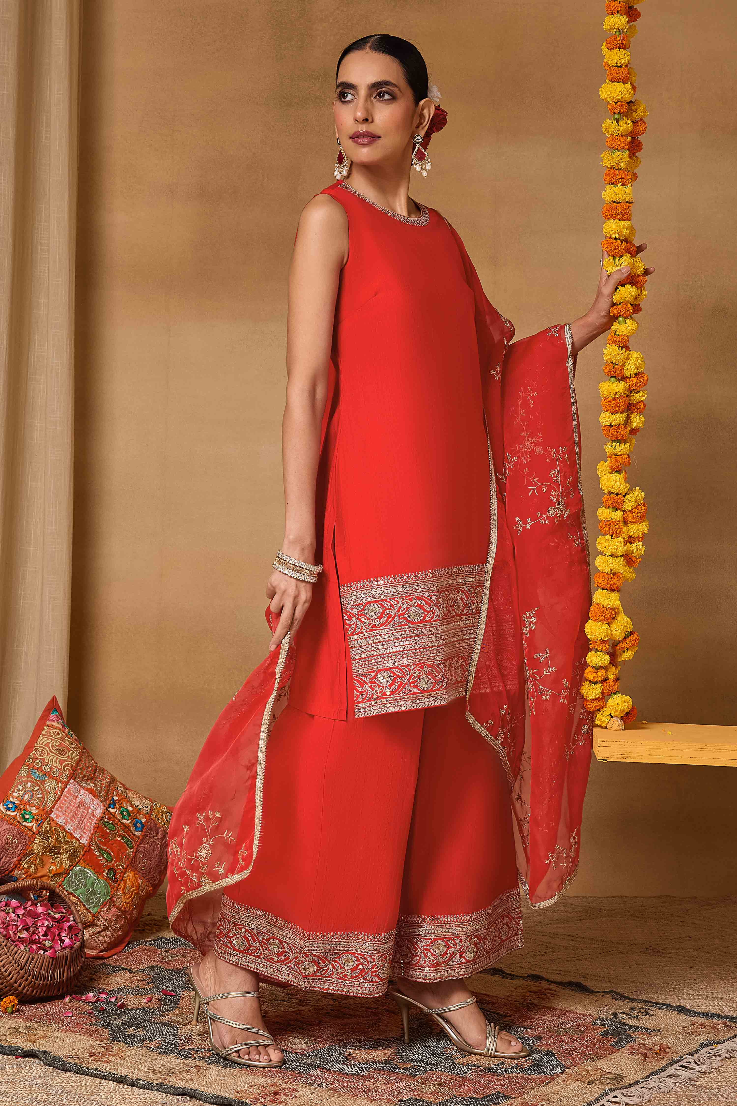 Pink Viscose Blend Straight Solid Suit Set image number 6