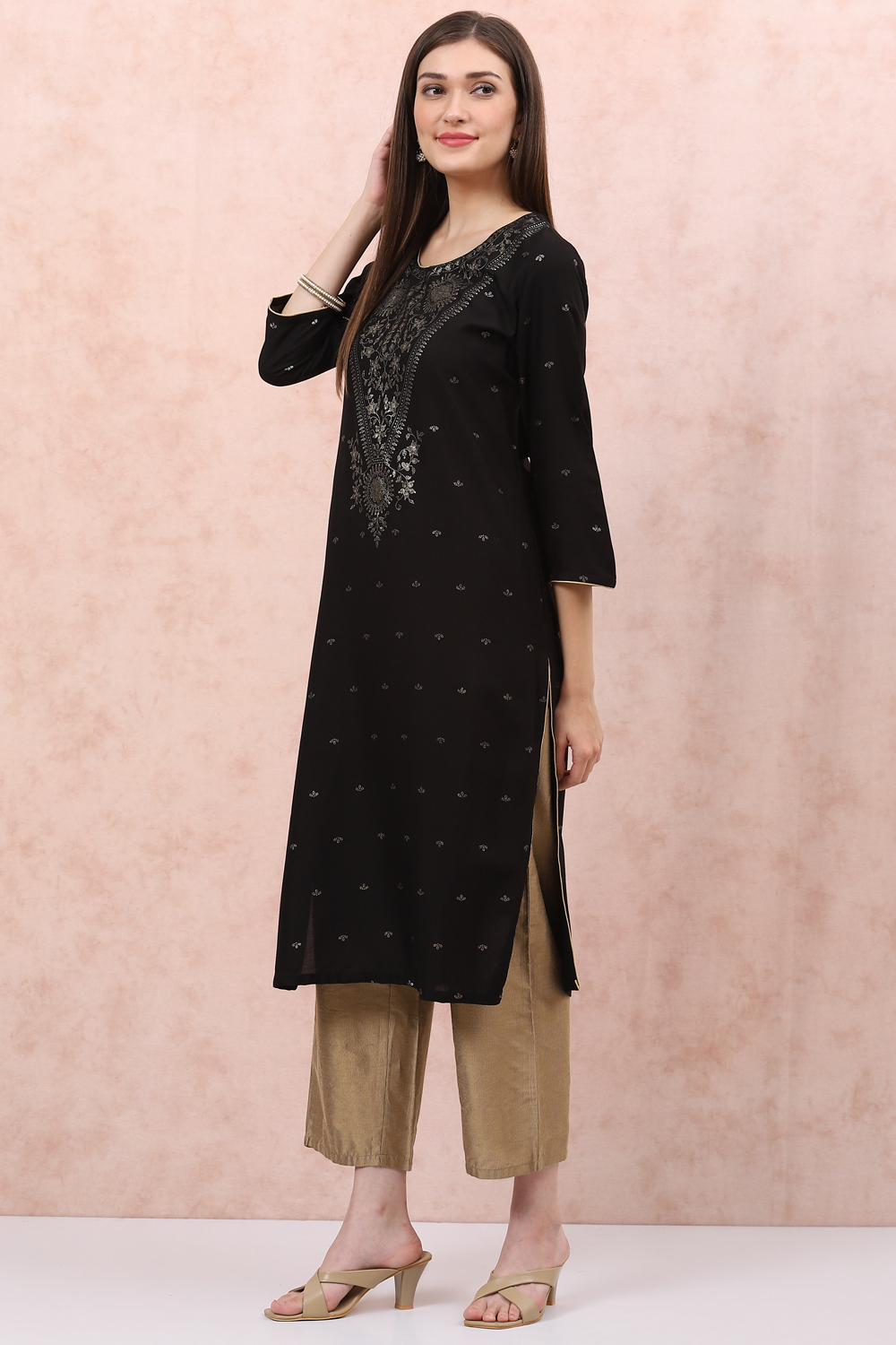 Fuchsia LIVA Straight Kurta image number 2