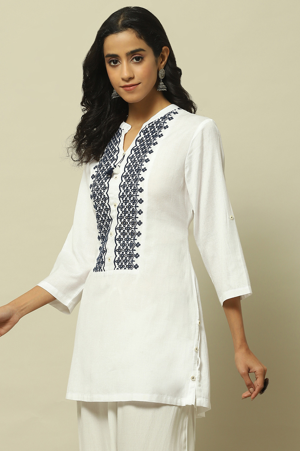 Navy Blue Schiffli Detail Straight Indie Top image number 2