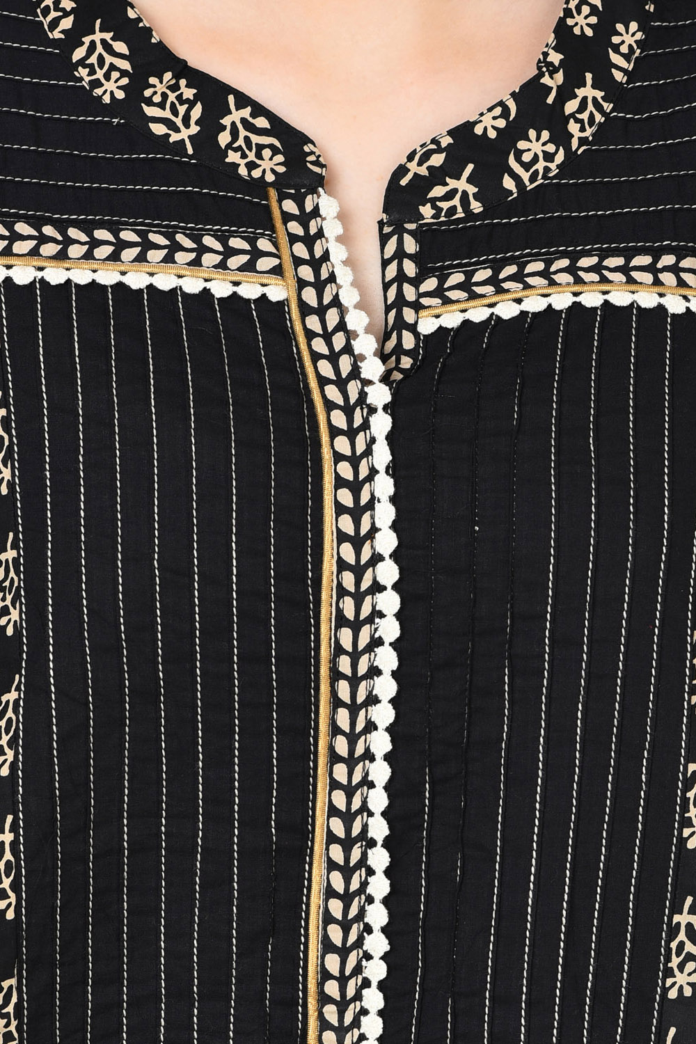 Black Straight Cotton Indie Top image number 1