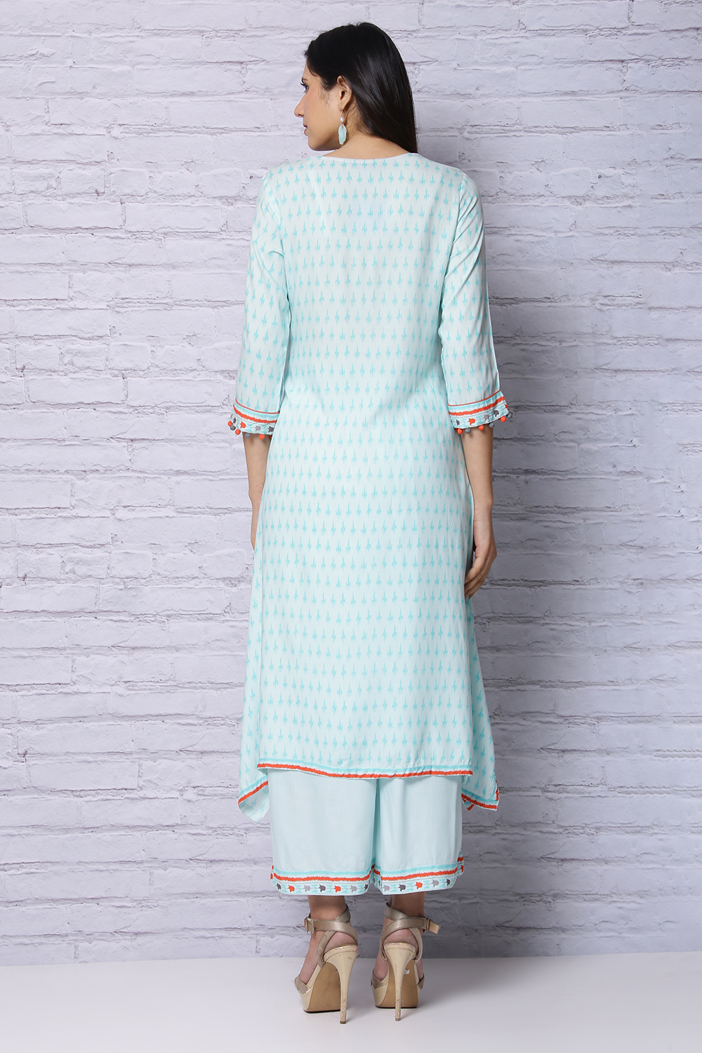 Mint Green Viscose Rayon Asymmetric Kurta image number 5