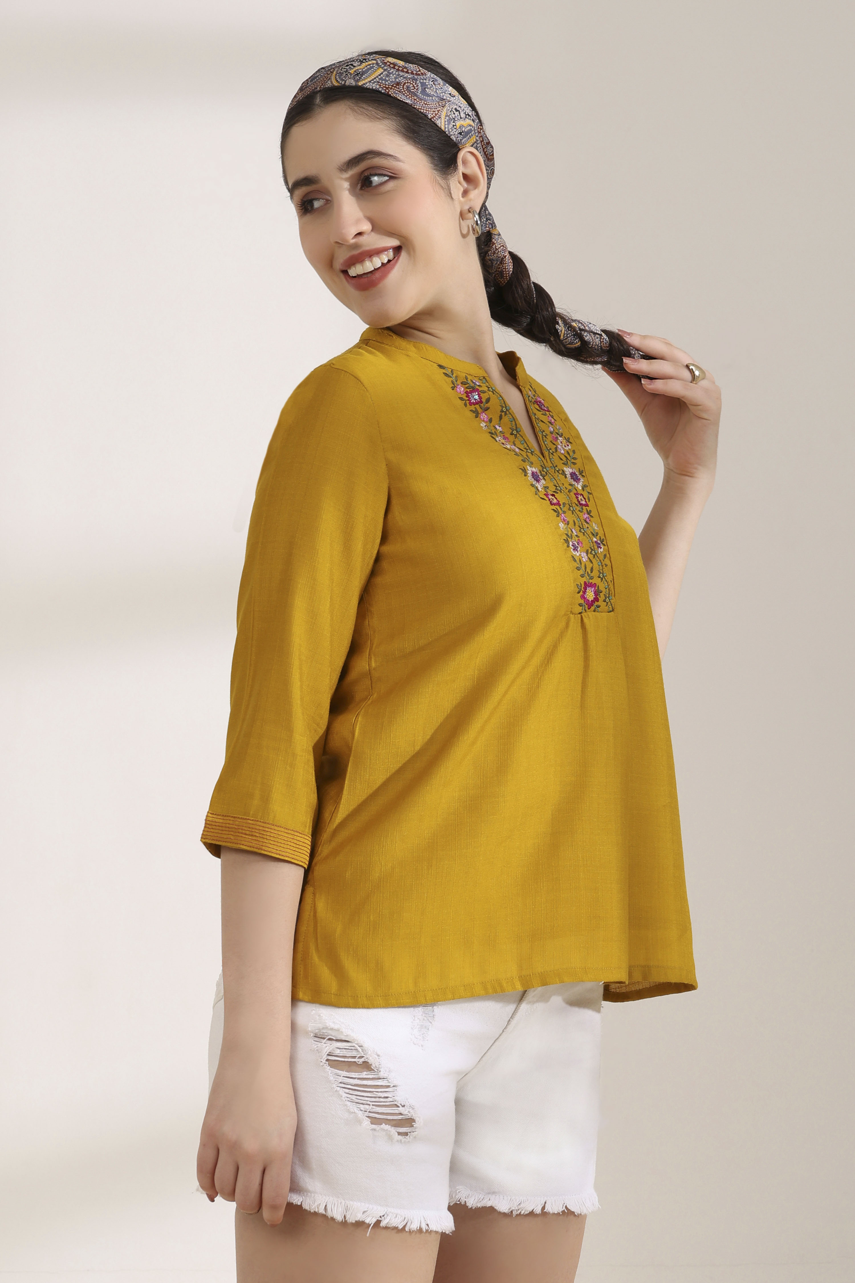 Red Viscose Blend Regular Solid Top image number 3