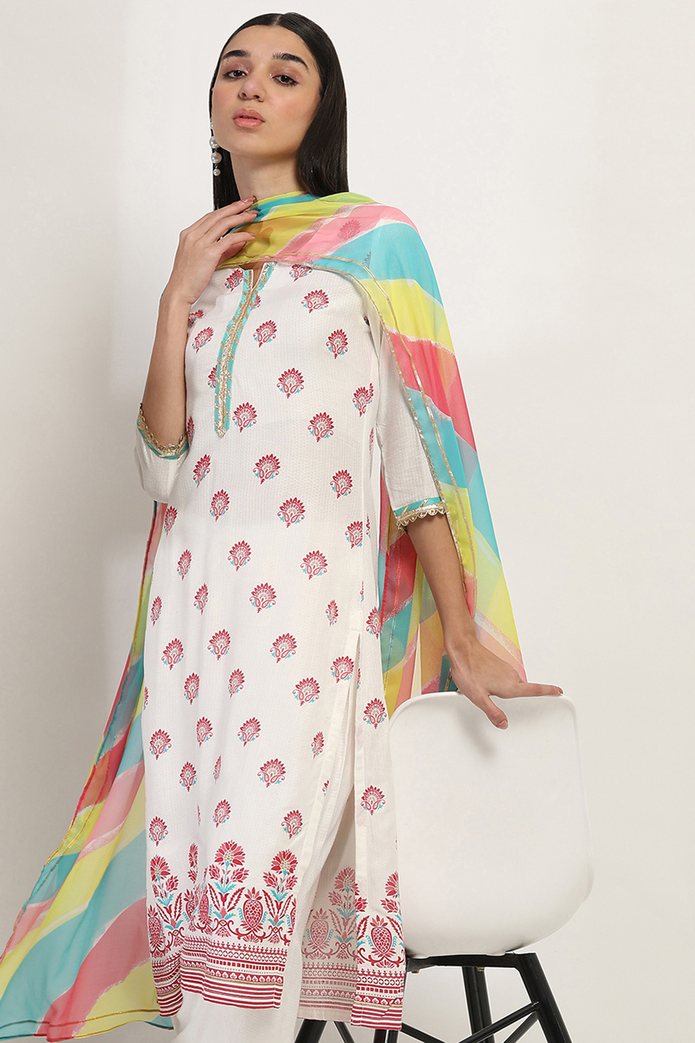 White Viscose Rayon Straight Set image number 7