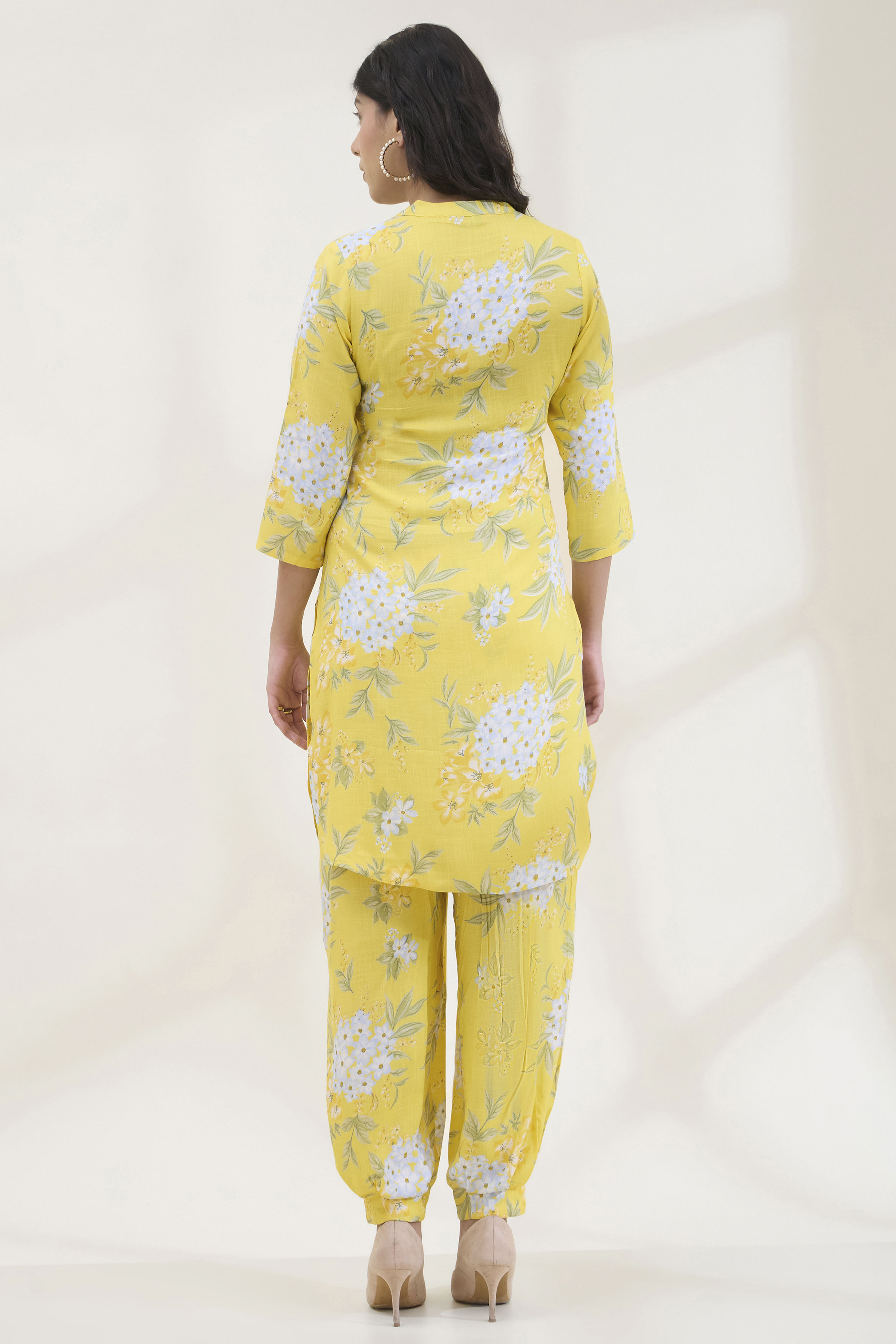 Yellow Viscose Rayon Straight Printed  image number 5