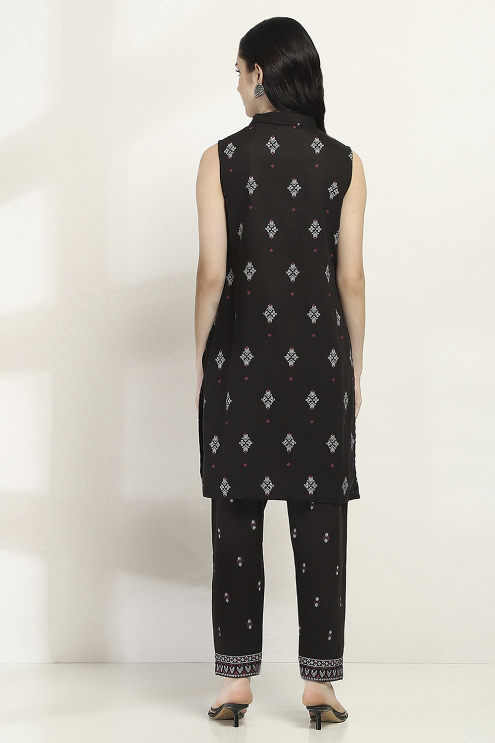 Black Viscose Blend Straight SET image number 4