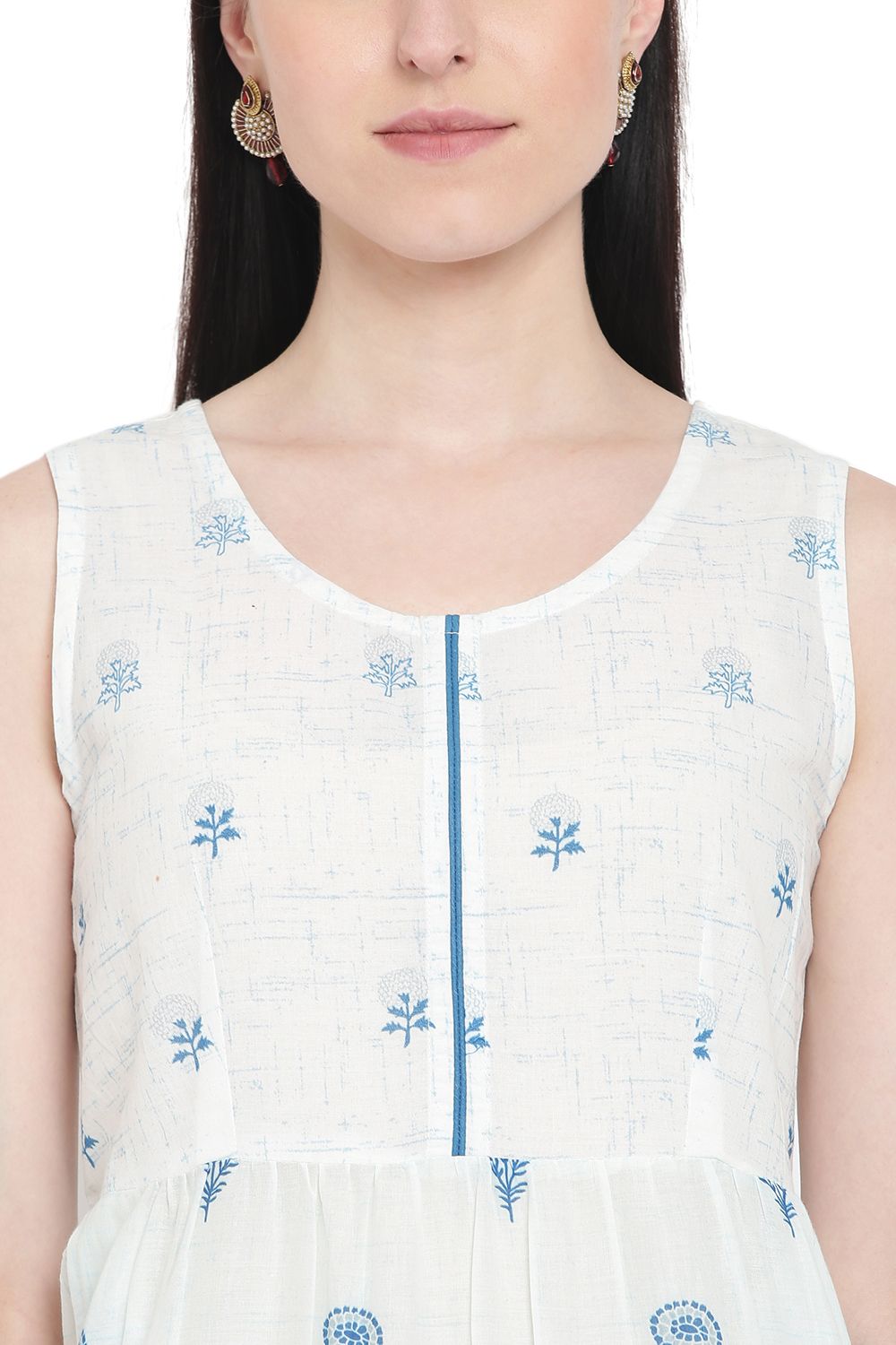 White Cambric Tiered Dress Kurta image number 1