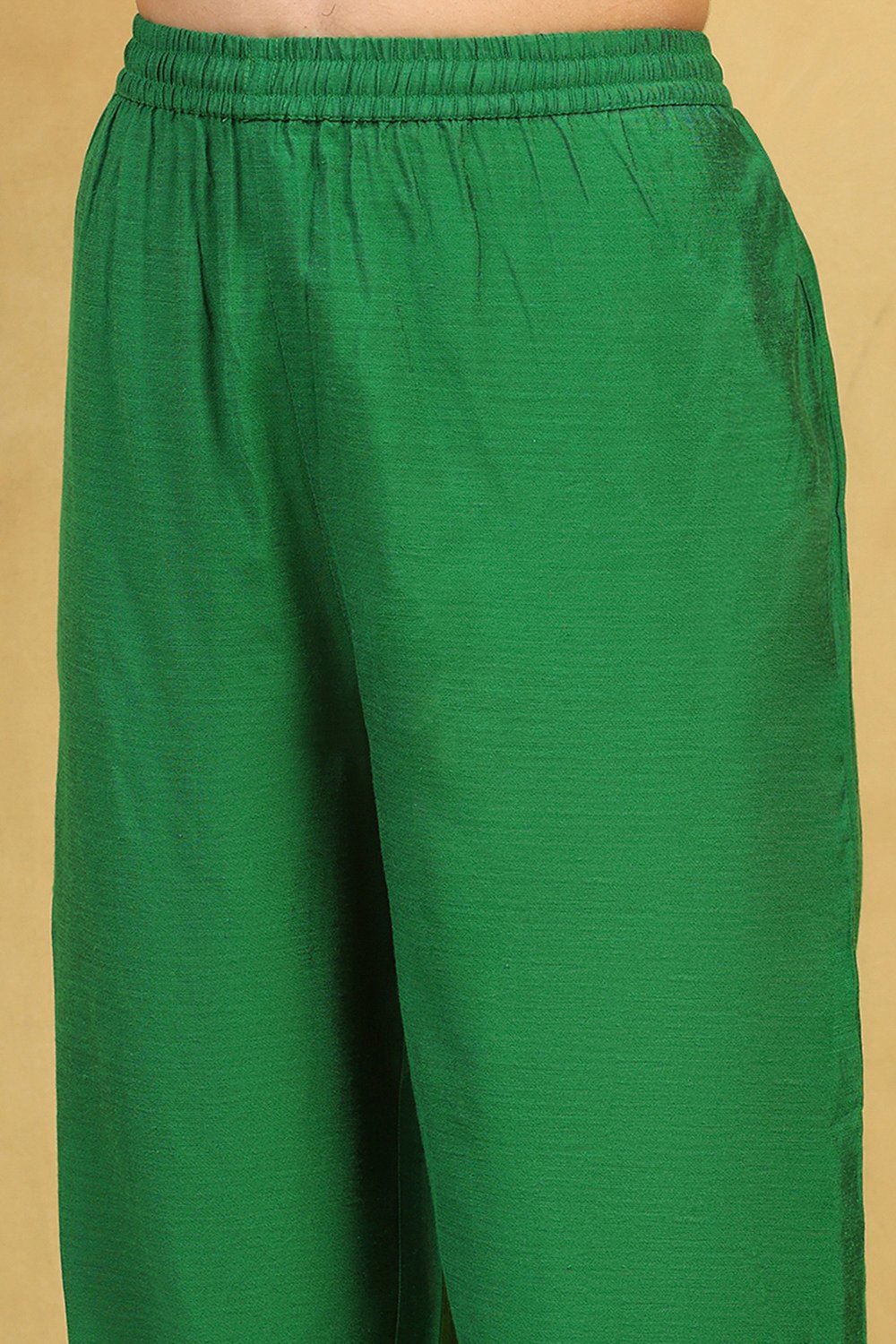 Pink Viscose Blend Solid Straight Suit Set image number 2