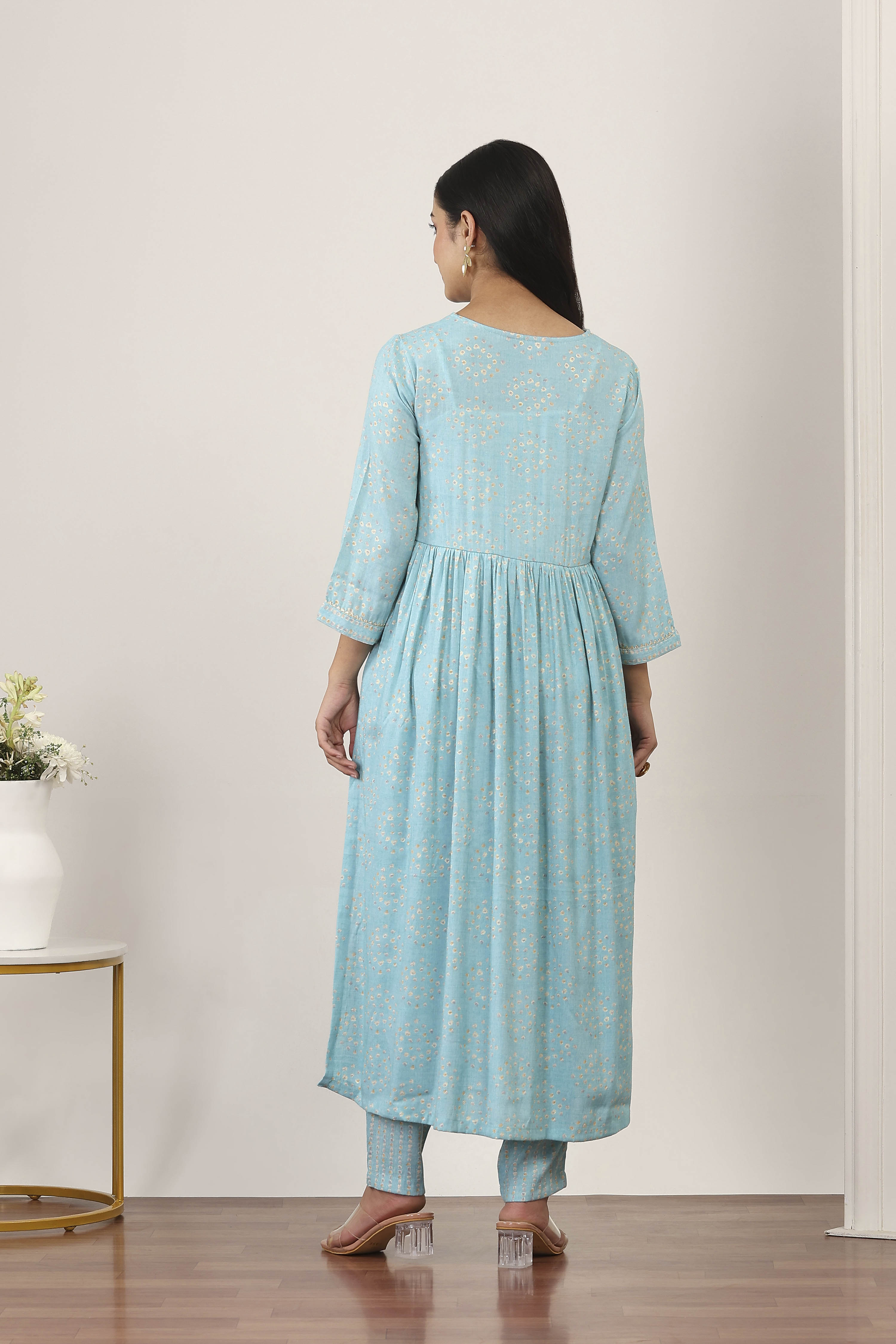 Blue Viscose Polyester Straight Suit Set image number 4