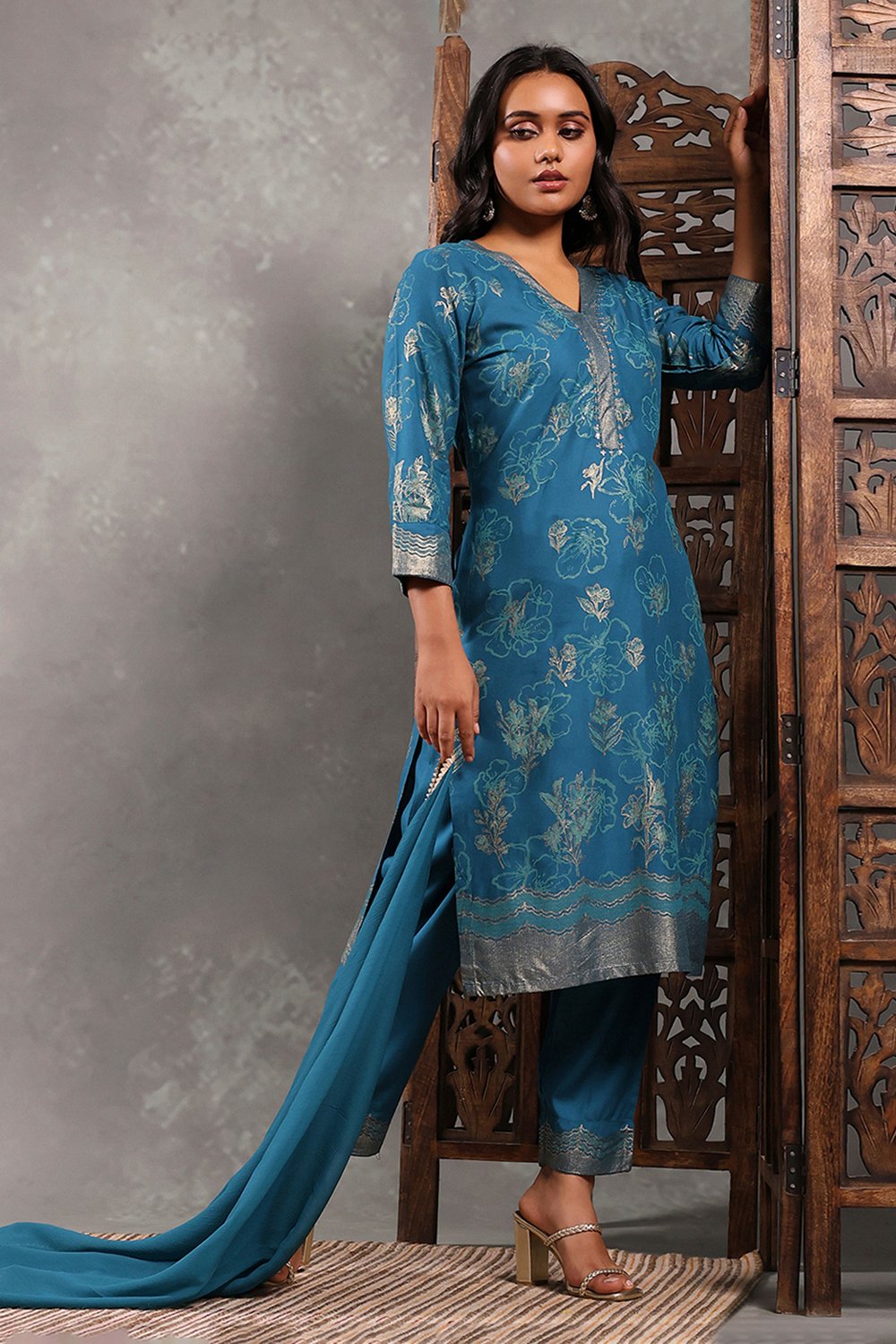 Lime Viscose Rayon Printed Straight Suit Set image number 0
