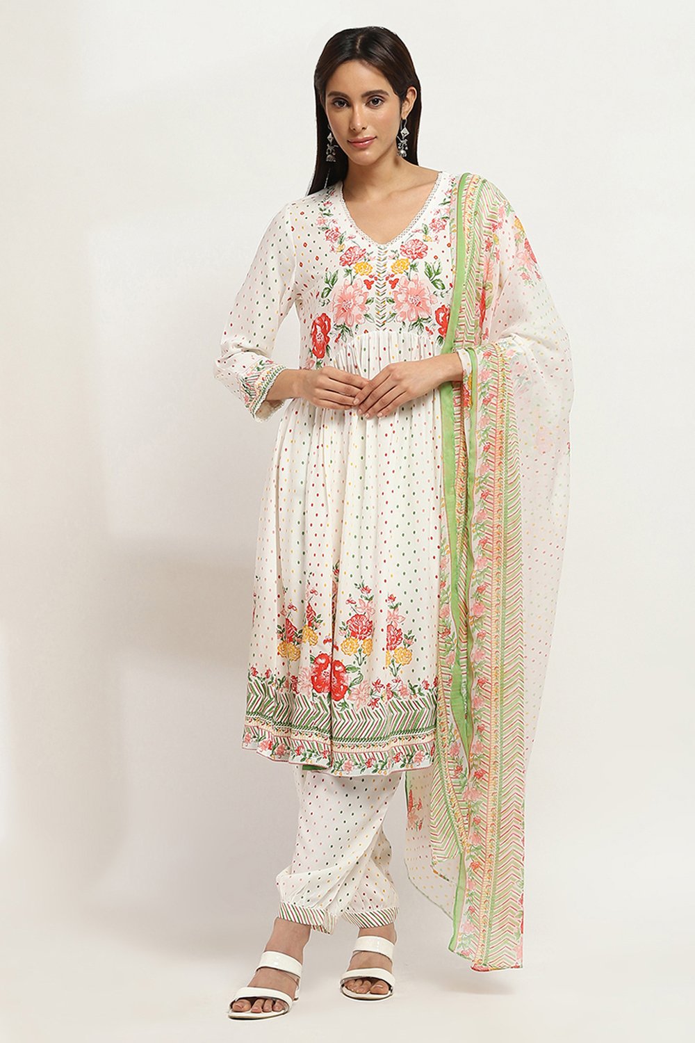 White Viscose Rayon Gathered Set image number 0