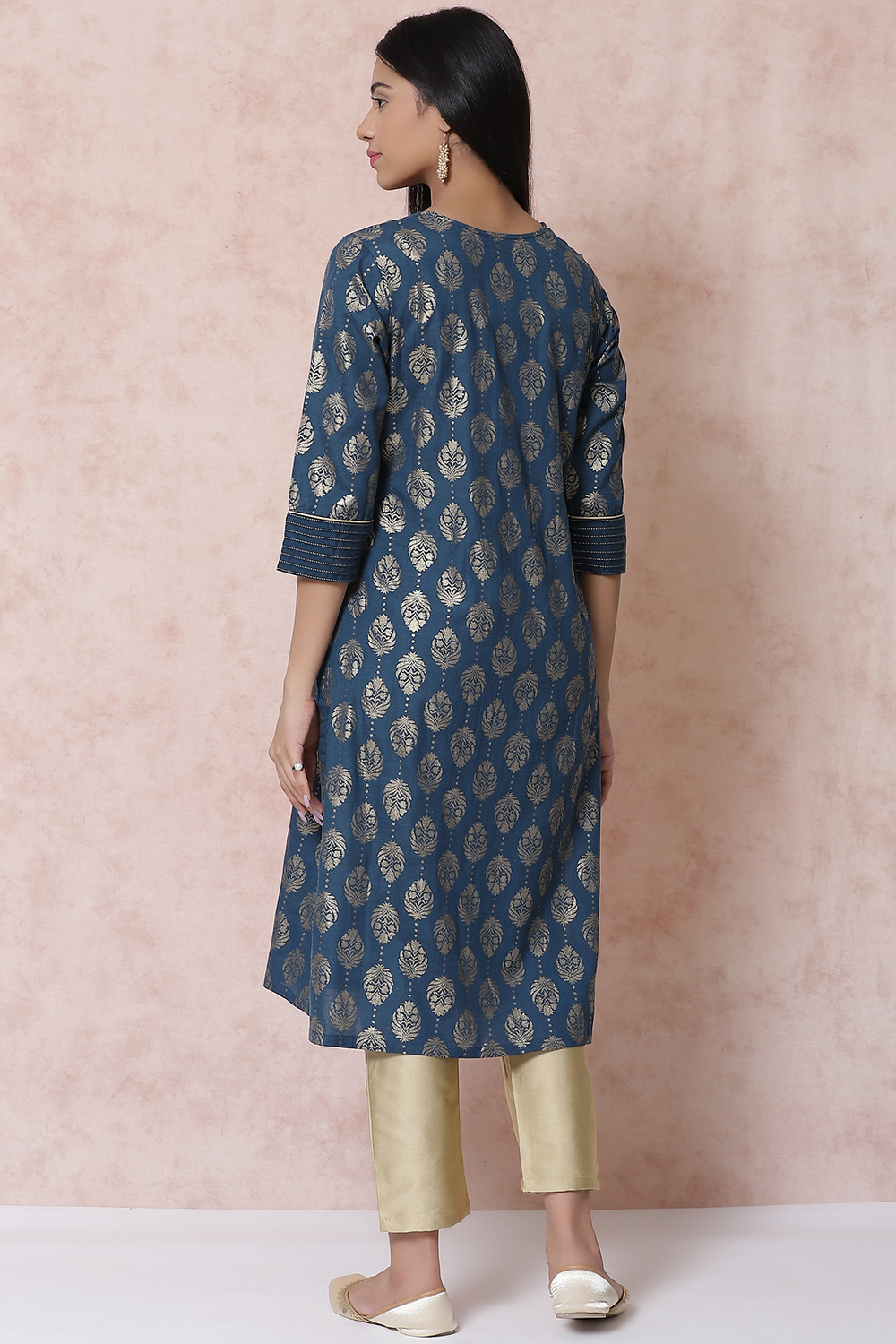 Olive Green Viscose Straight Kurta image number 4