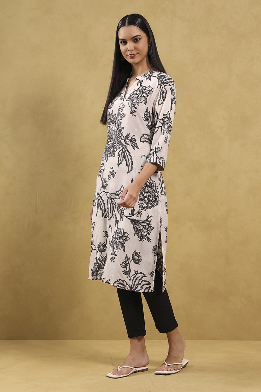 Black Viscose Rayon Printed Straight Kurta image number 2