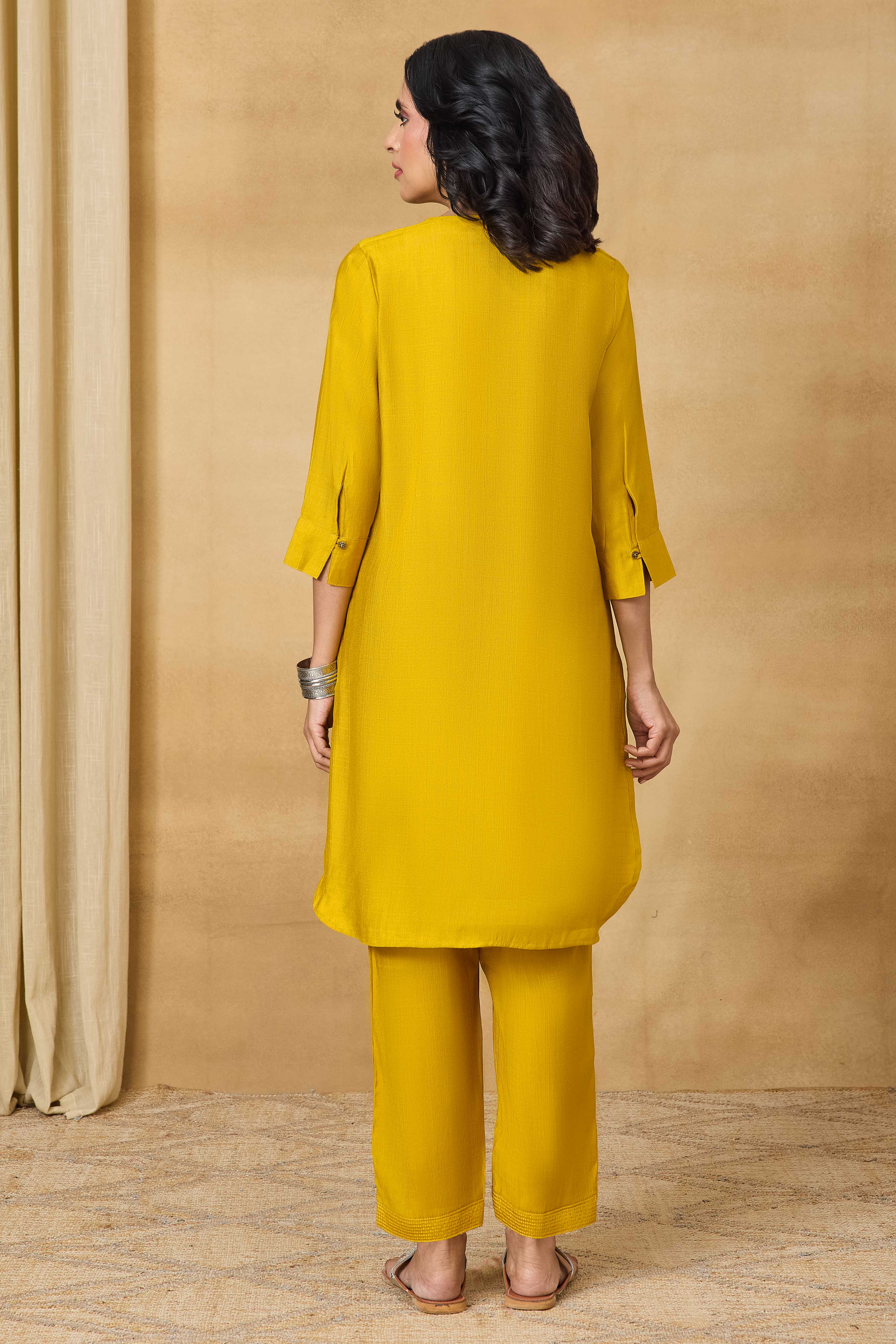 Yellow Viscose Blend A-Line Solid Suit Set image number 5