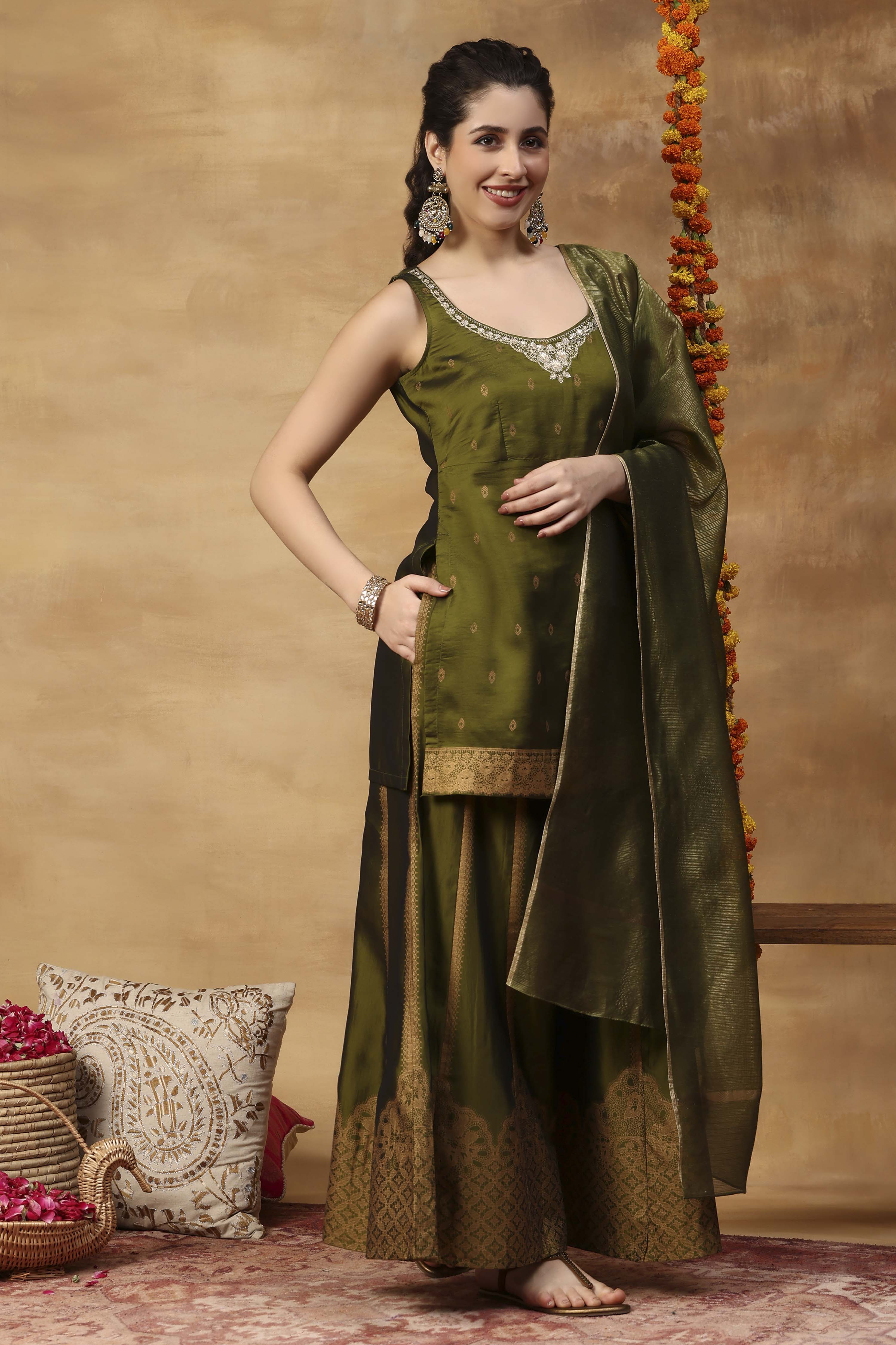 Green Printed Straight Kurta Set image number 4