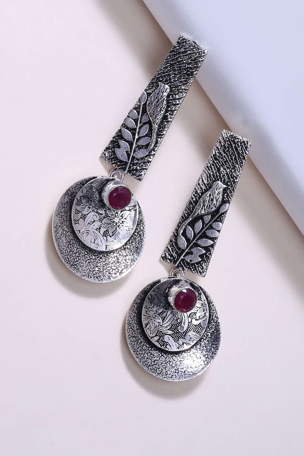 Red Metal Brass Earring image number 1