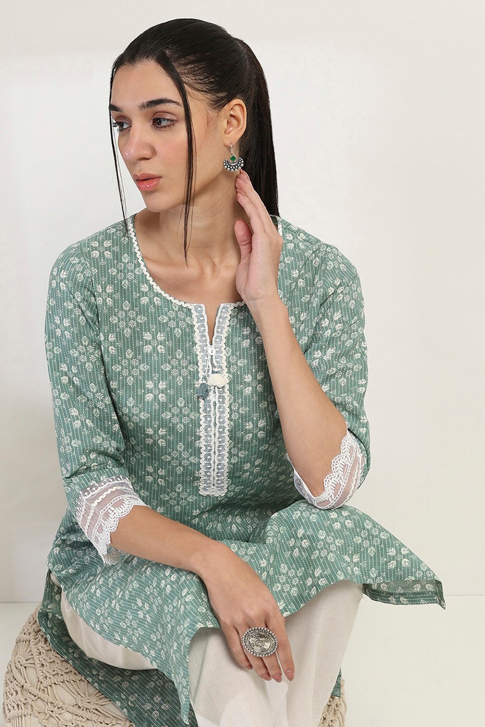 Sage Green Cotton Printed Straight Kurta image number 7
