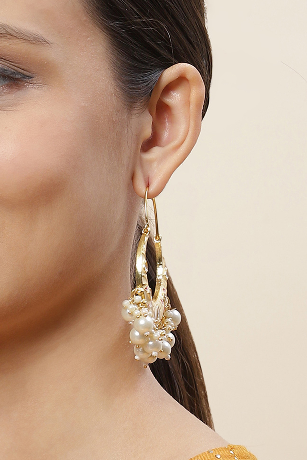 Cream Brass Earrings image number 1