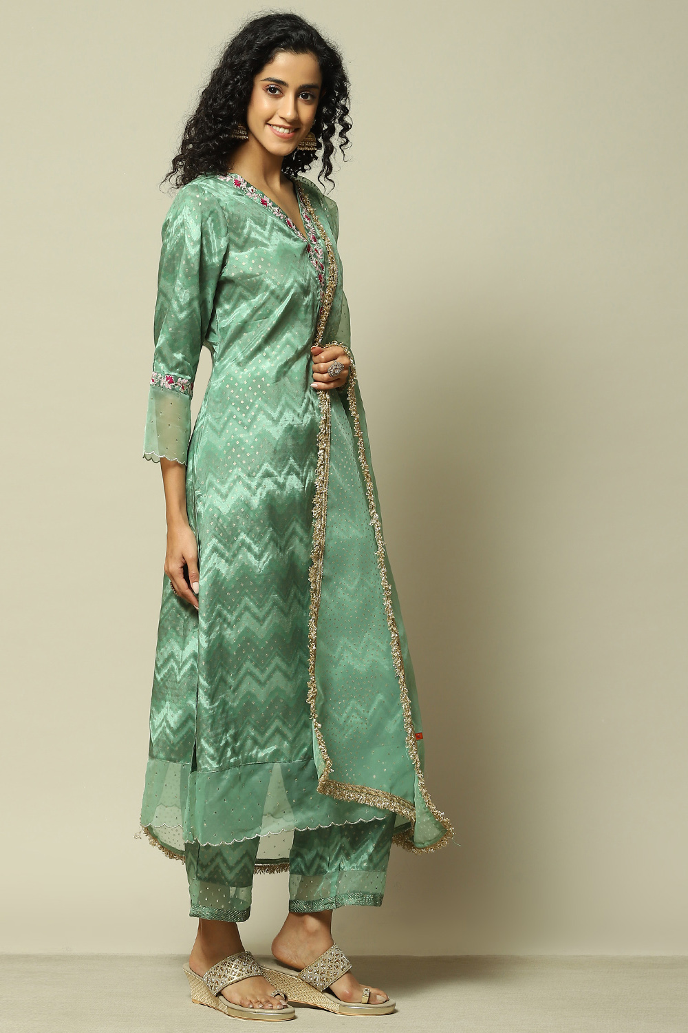 Green Viscose Straight Printed Kurta Palazzo Suit Set image number 6