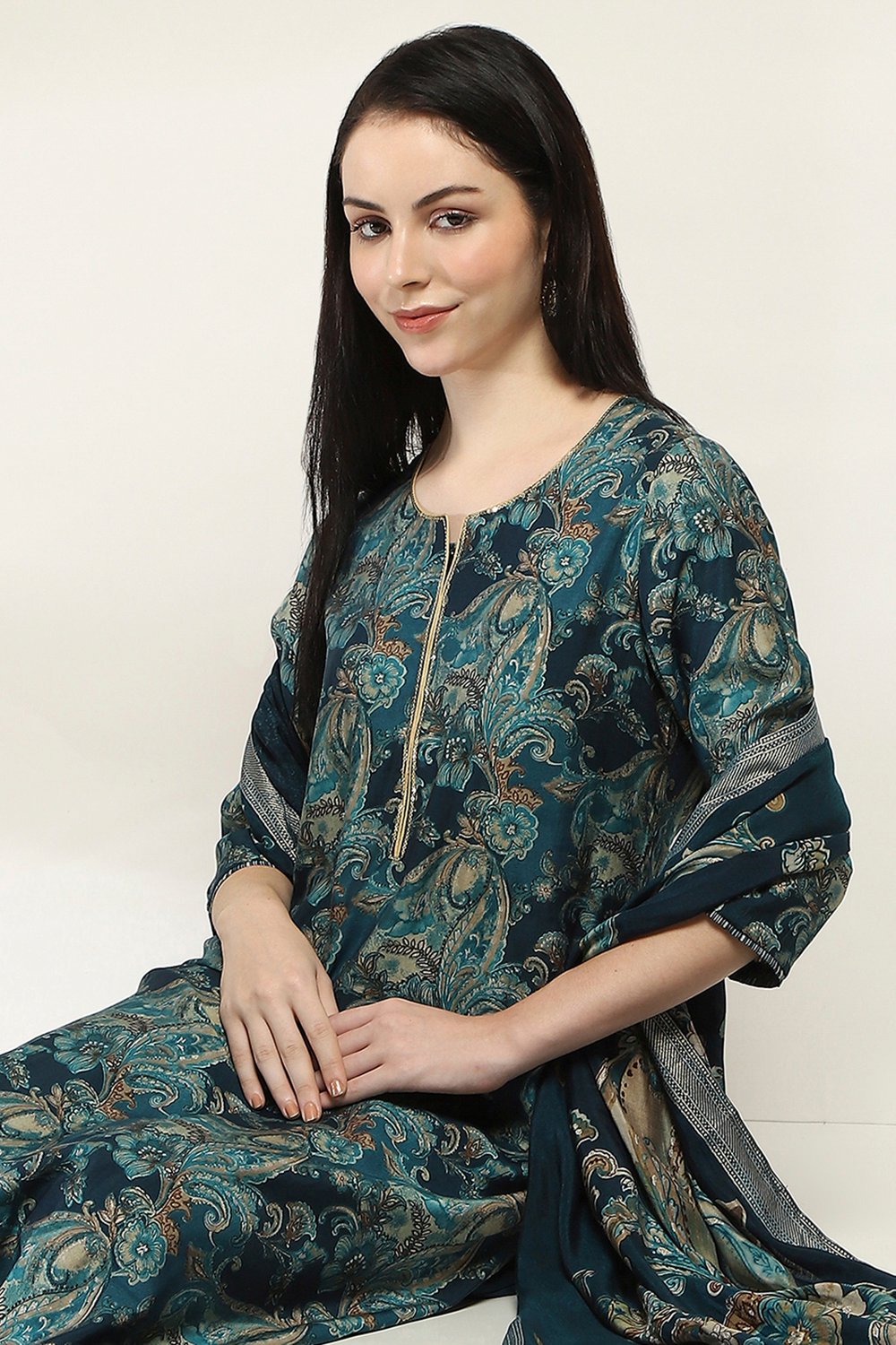 Green Viscose Blend Straight Suit Set image number 0