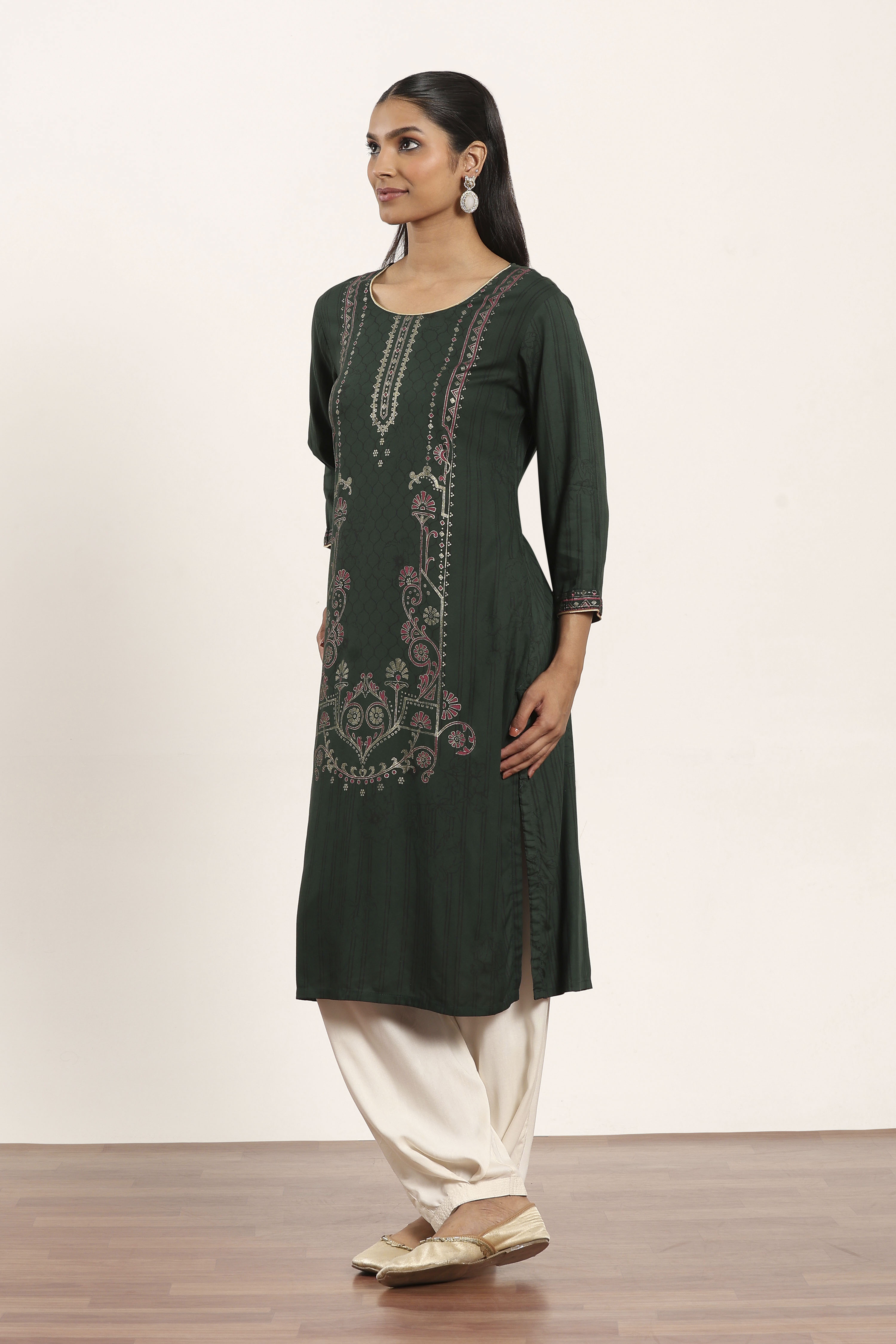 Olive Green Viscose Rayon Flared Kurta Pants Set image number 3