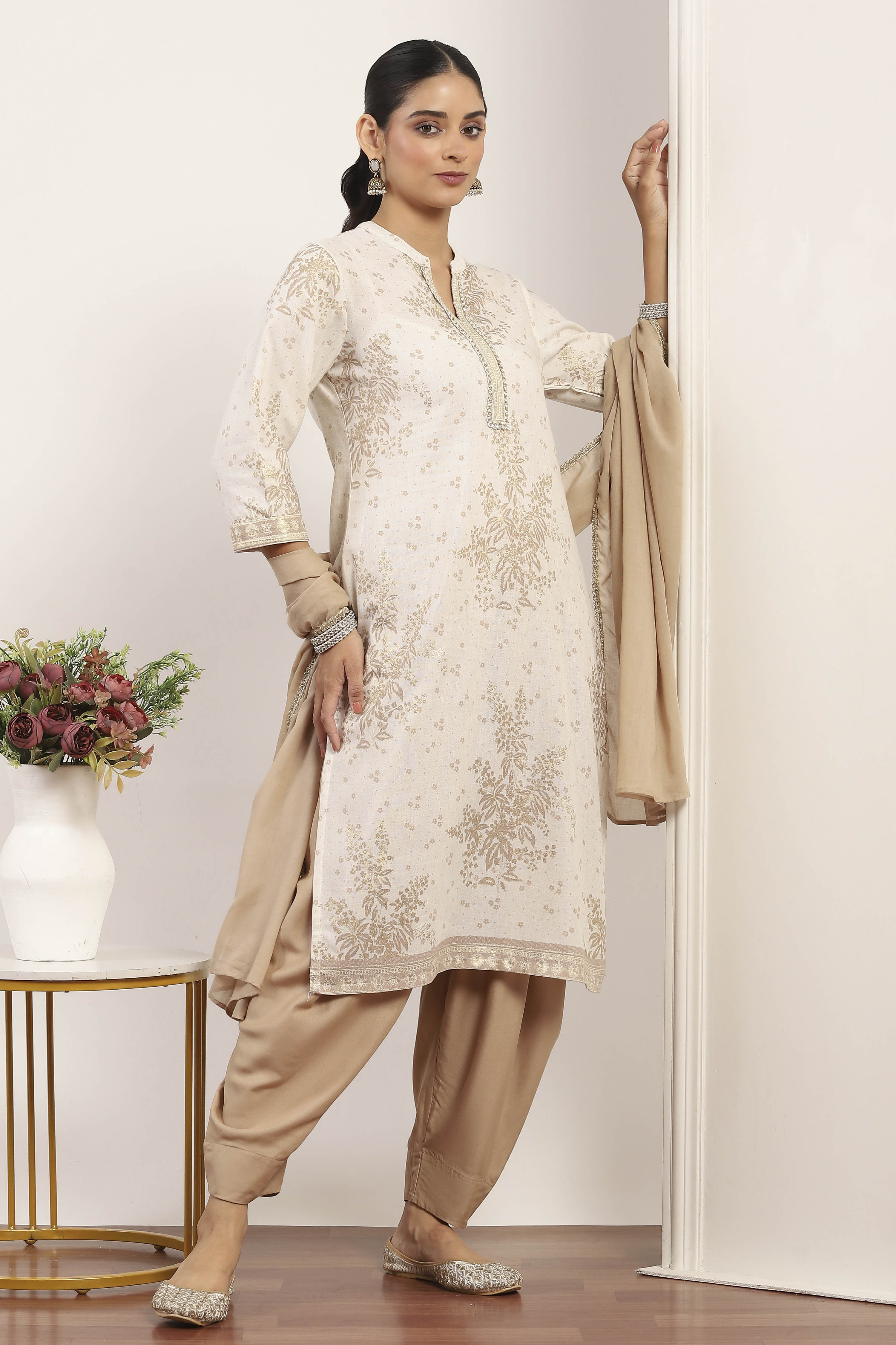 White Rayon Straight Suit Sets image number 5