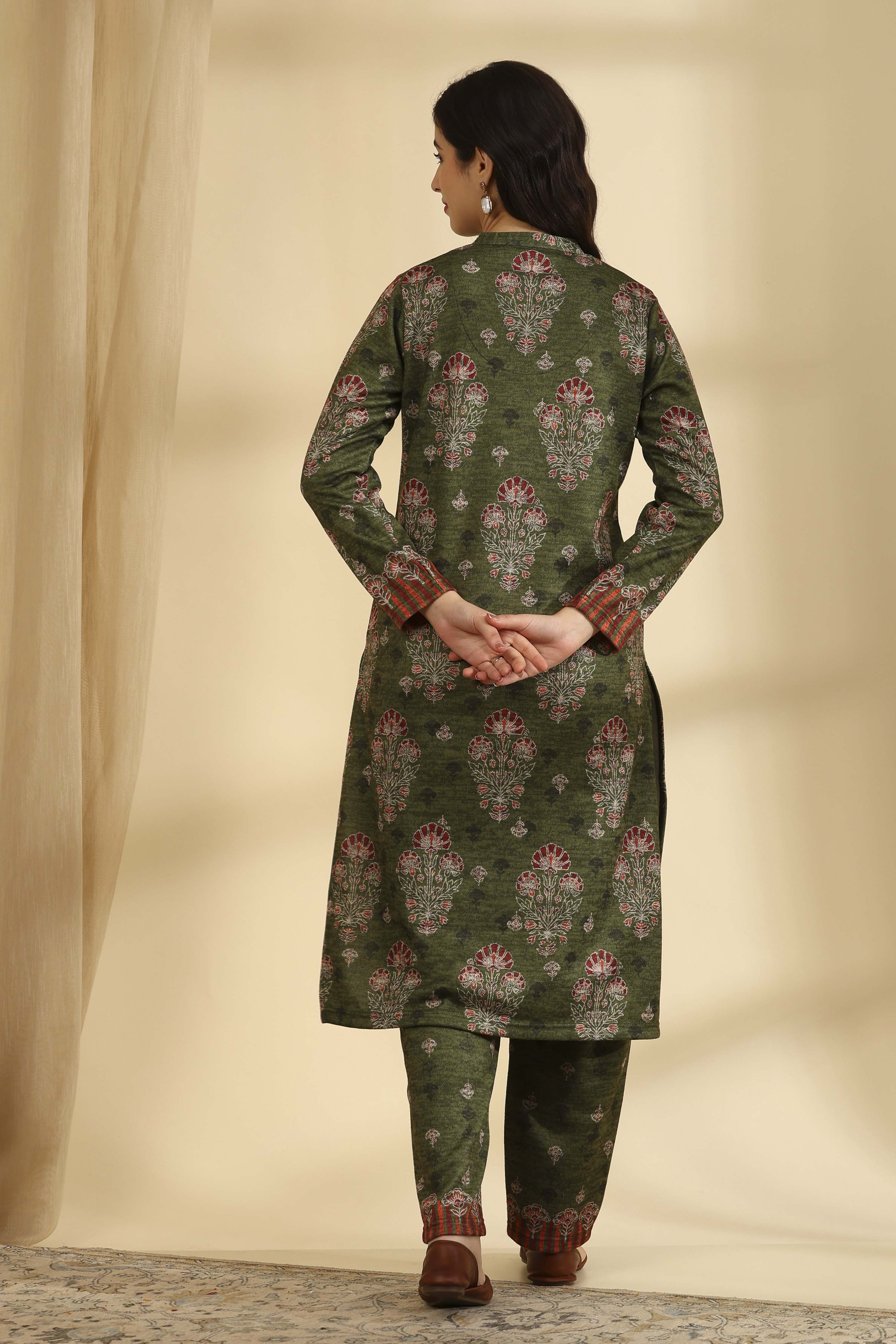 Green Polyester Printed Straight Suit Set image number 5