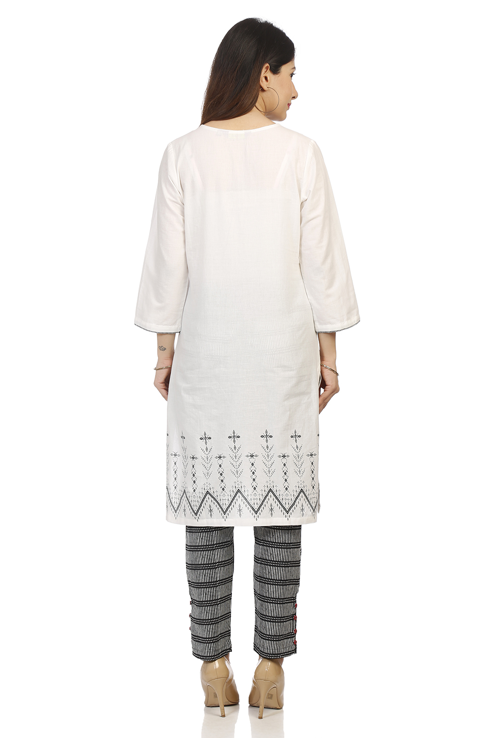 White Straight Cotton Kurta image number 5
