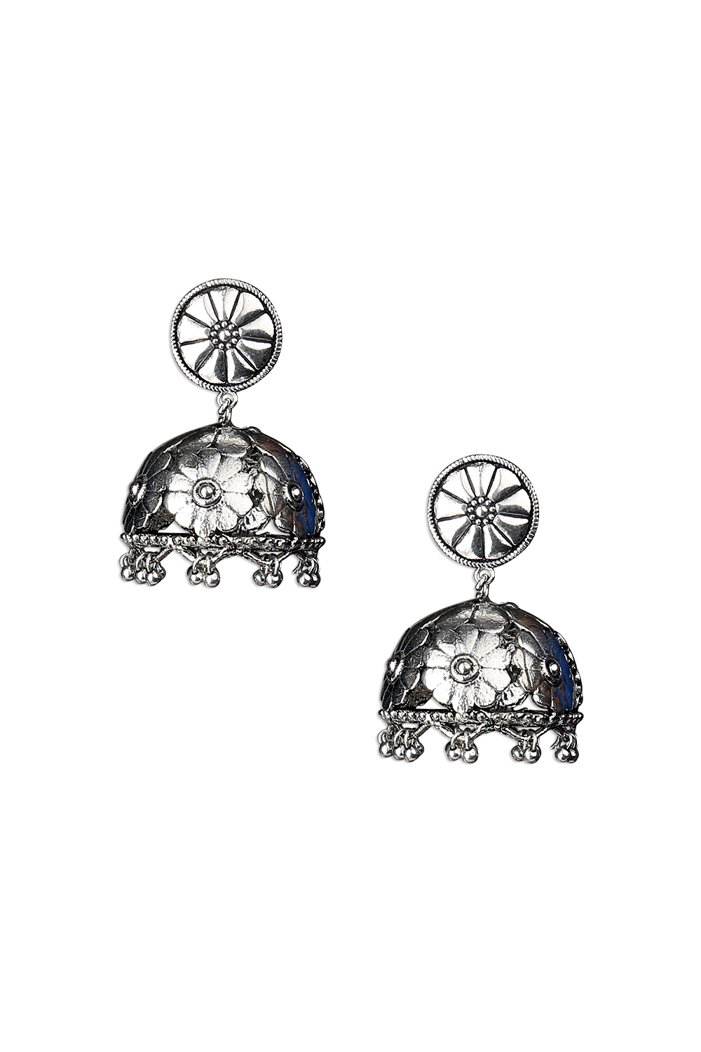 Floral Motif Earrings image number 1