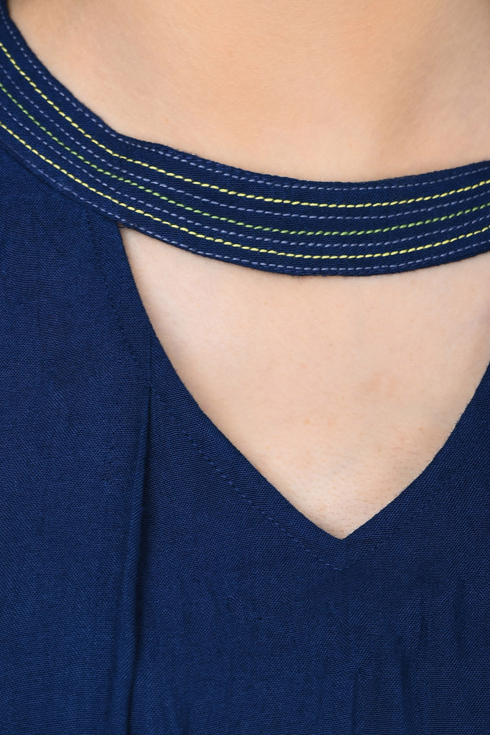 Indigo Asymmetric Polyester Kurta image number 4