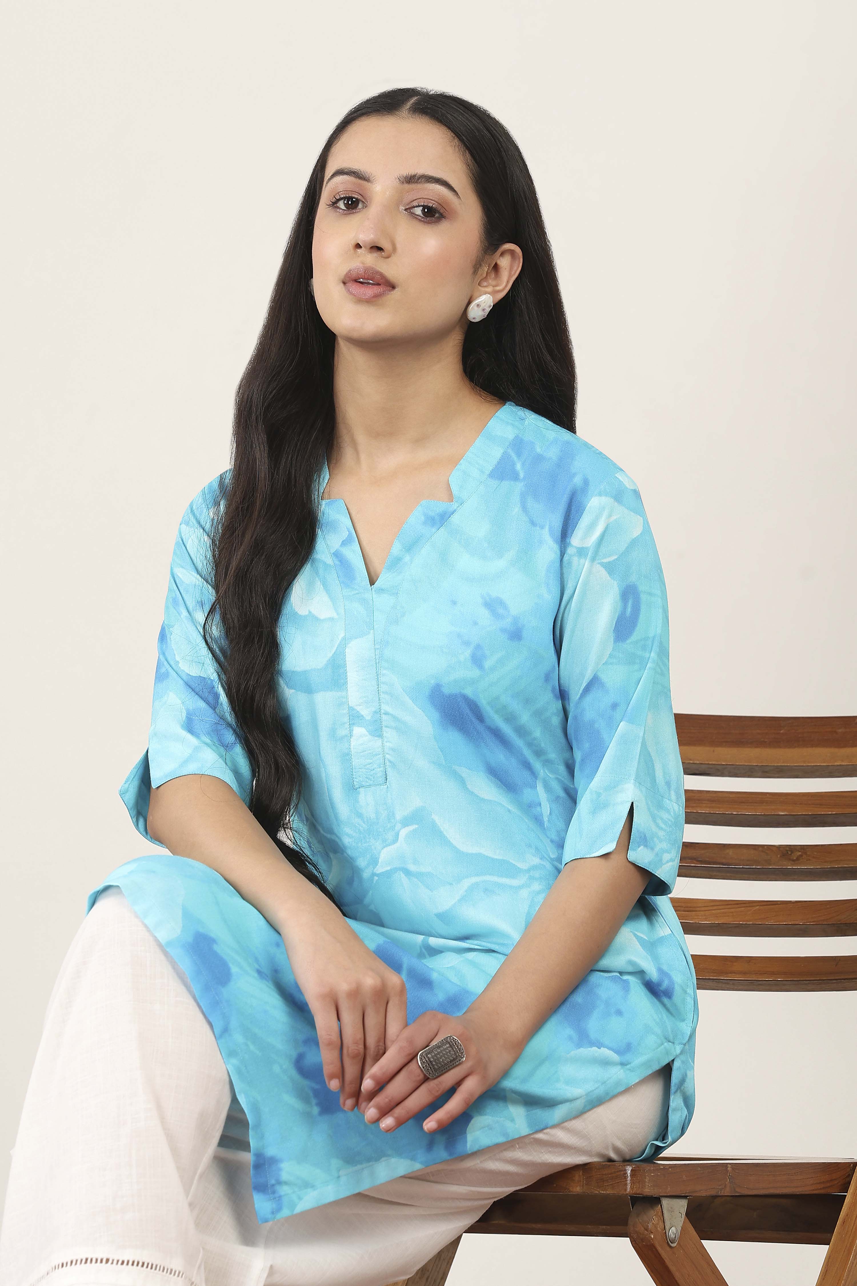 Blue Rayon Straight Kurtas image number 6