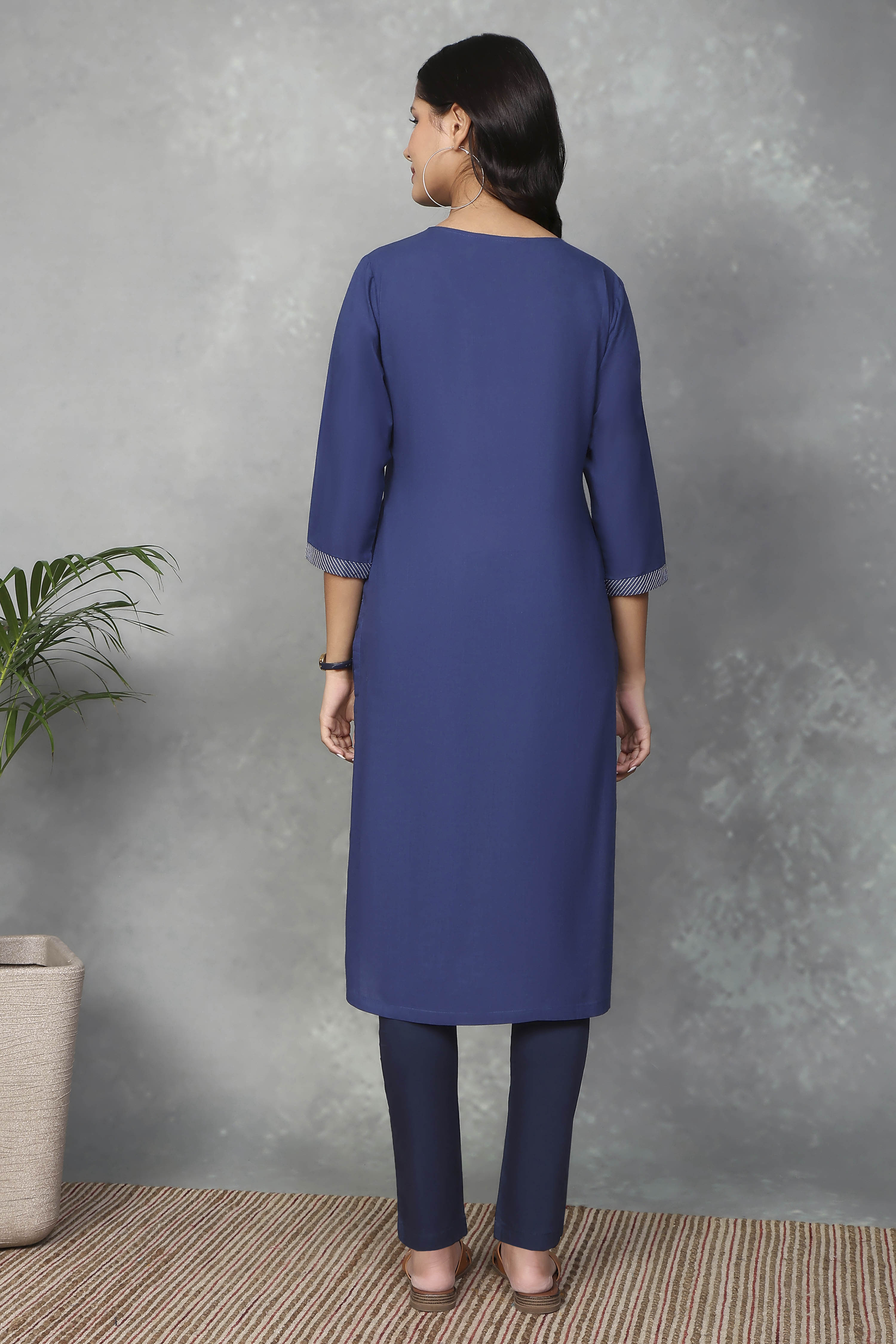 Indigo Cotton Straight Kurta image number 3