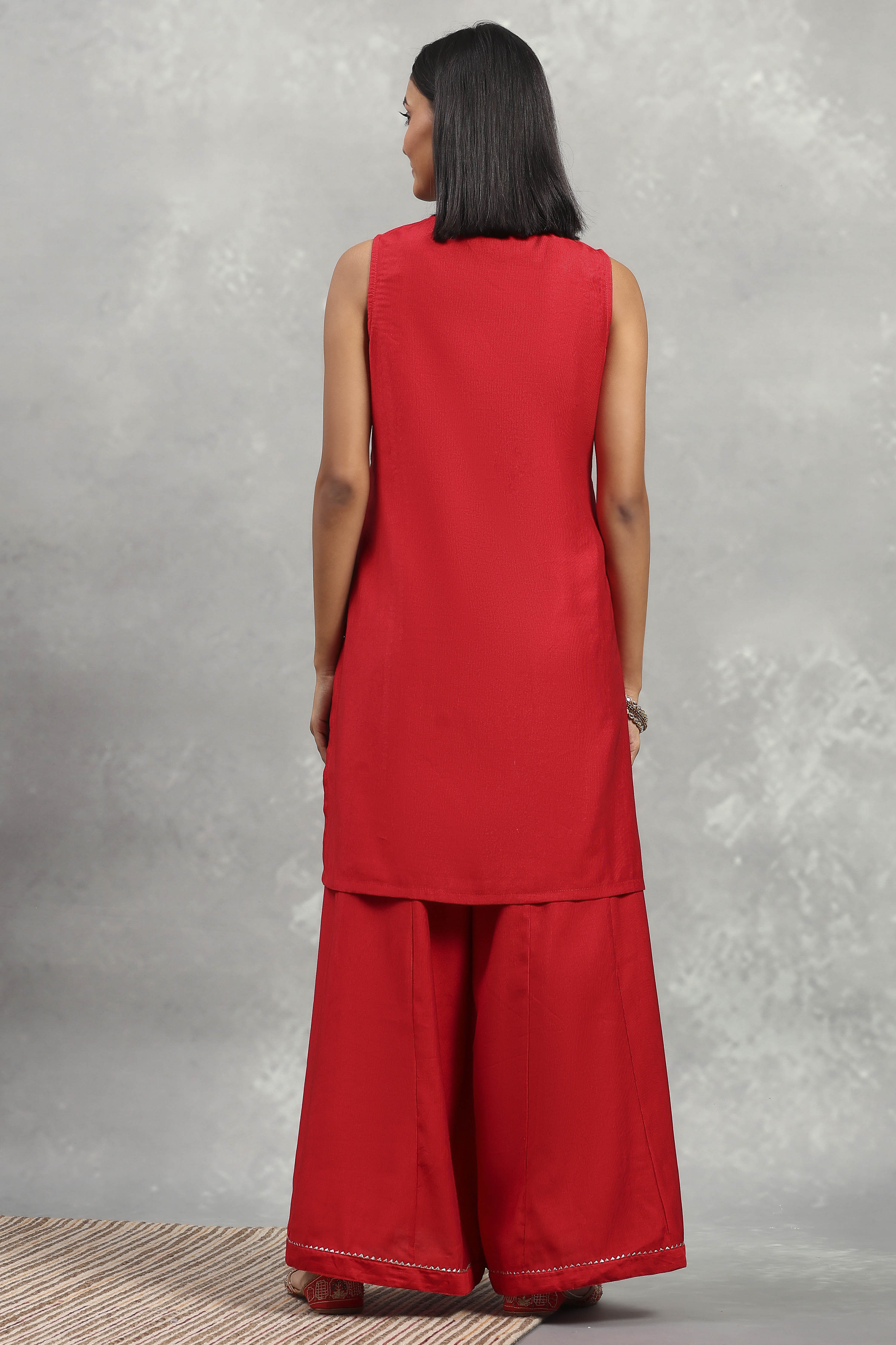 Red Polyester Solid Straight Sharara Suit Set image number 4