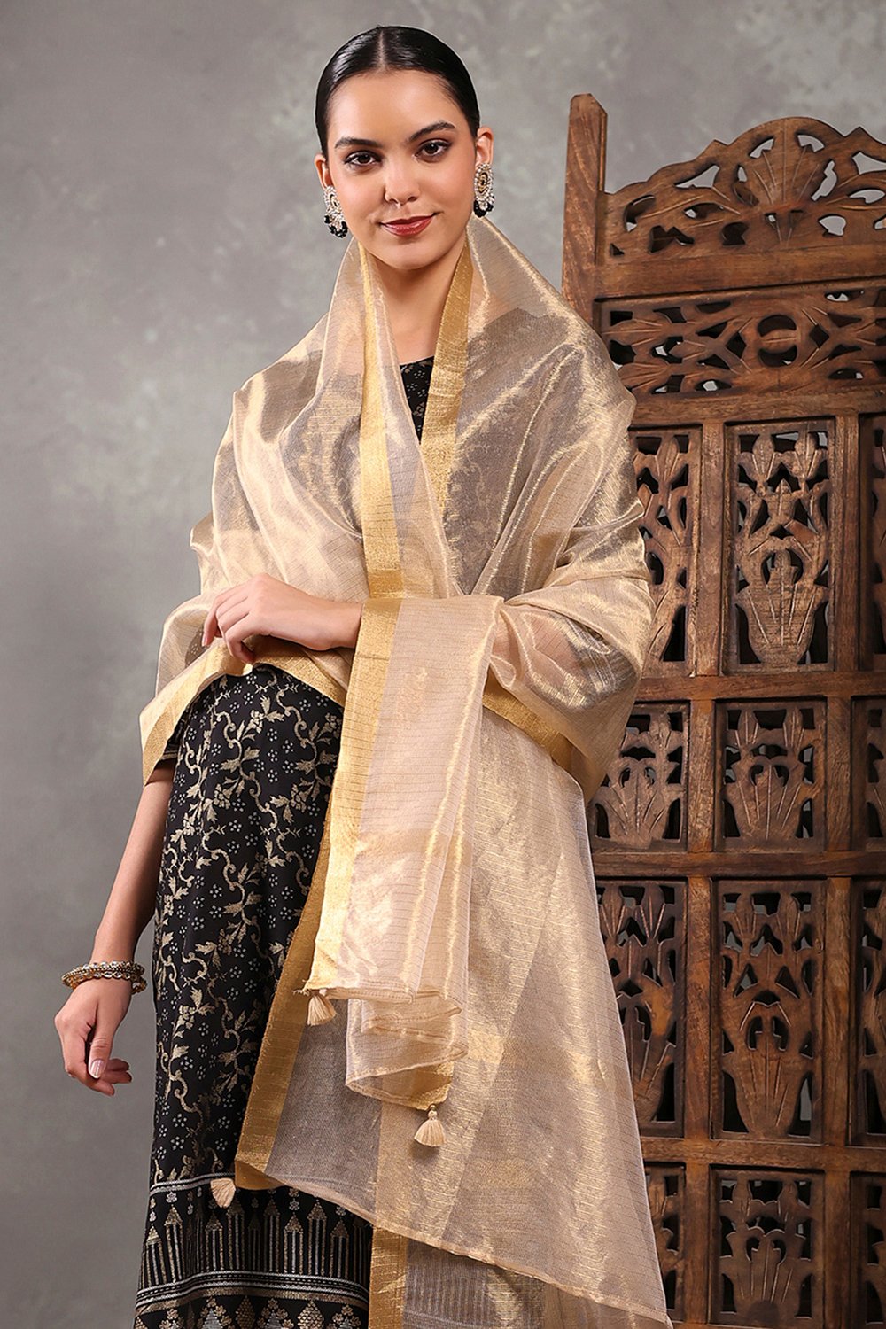 Gold Polyester Yarndyed Dupatta image number 0