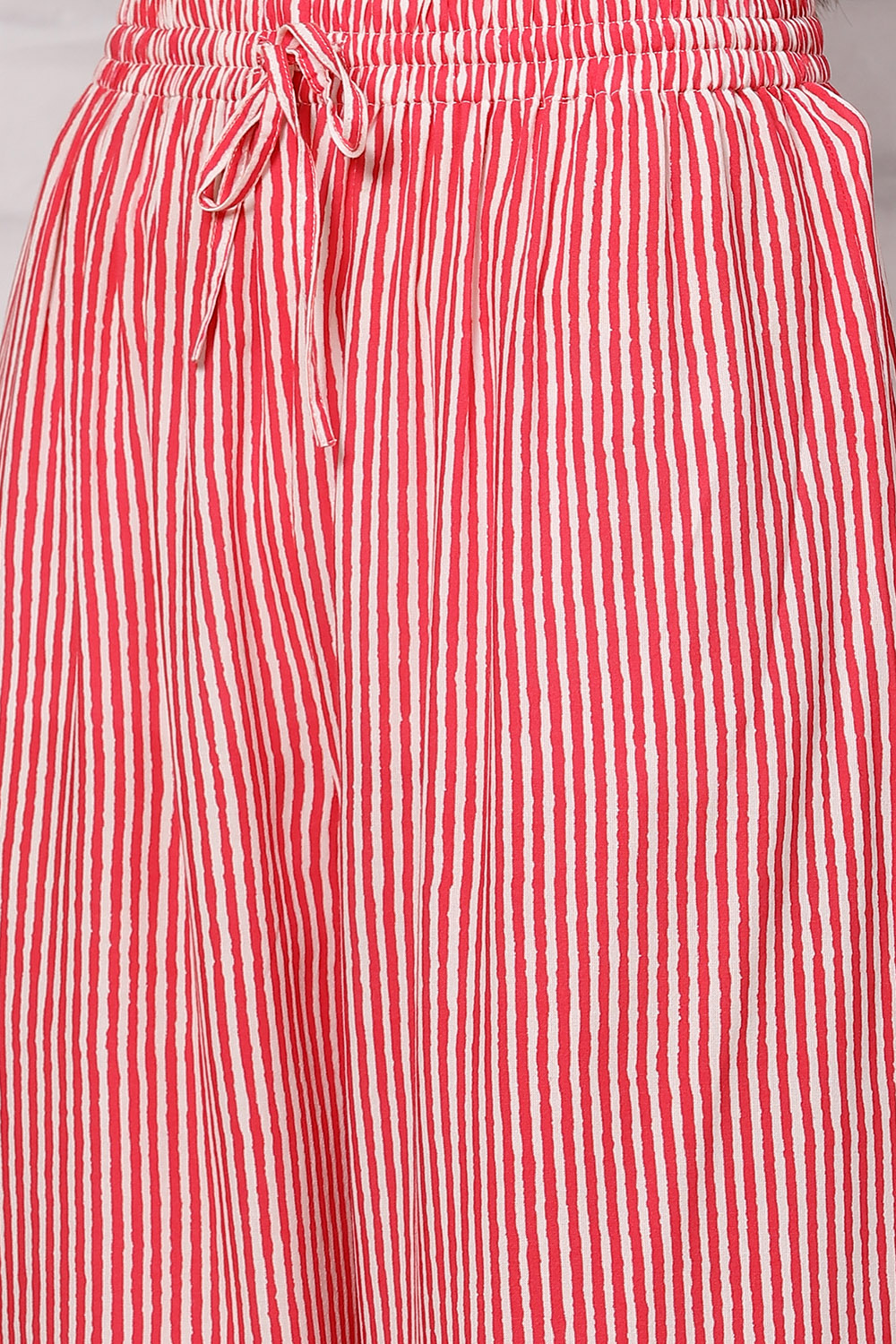 Red Viscose Rayon Straight Suit Set image number 2
