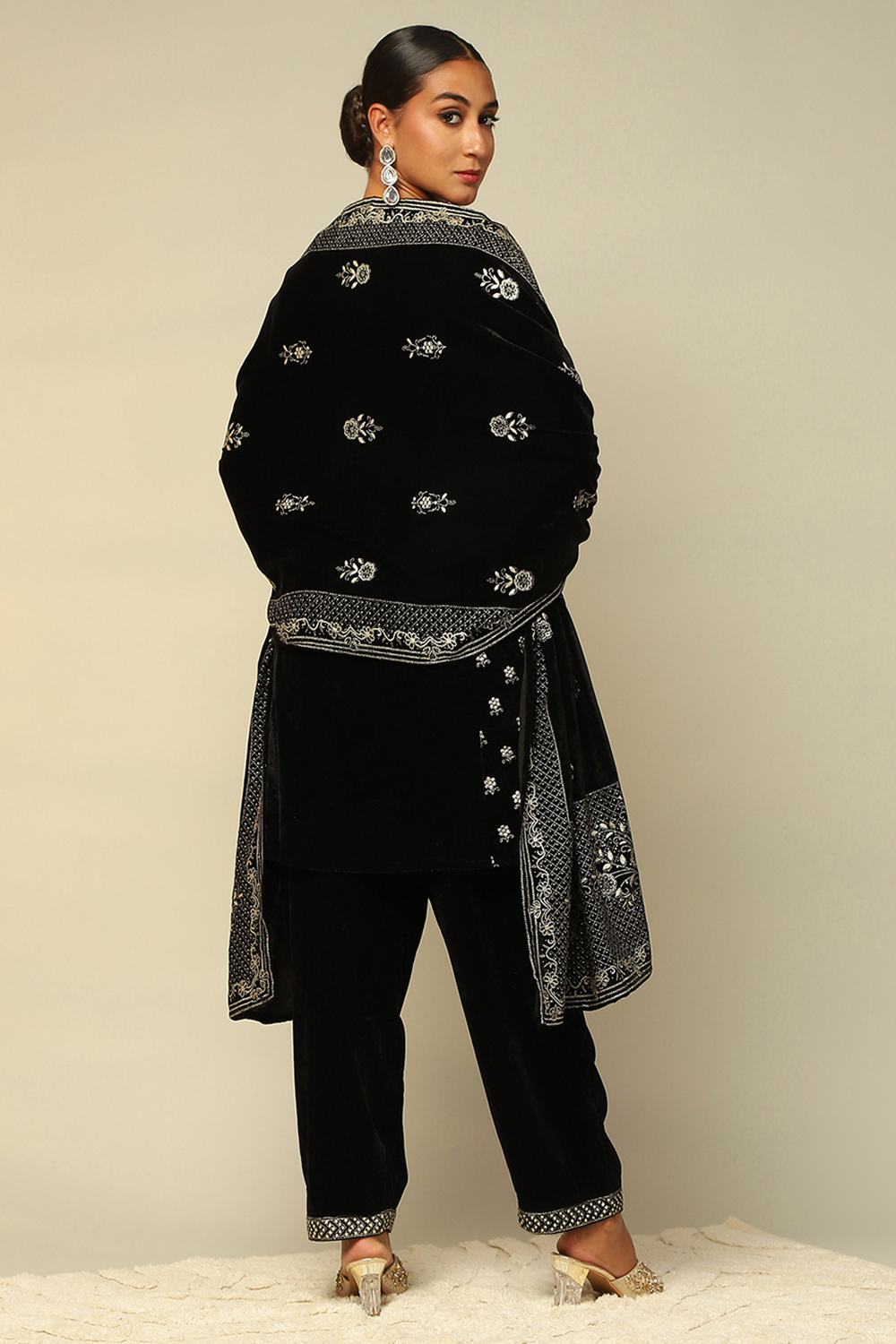 Black Poly Velvet A-Line Printed Kurta Salwar Suit Set image number 4
