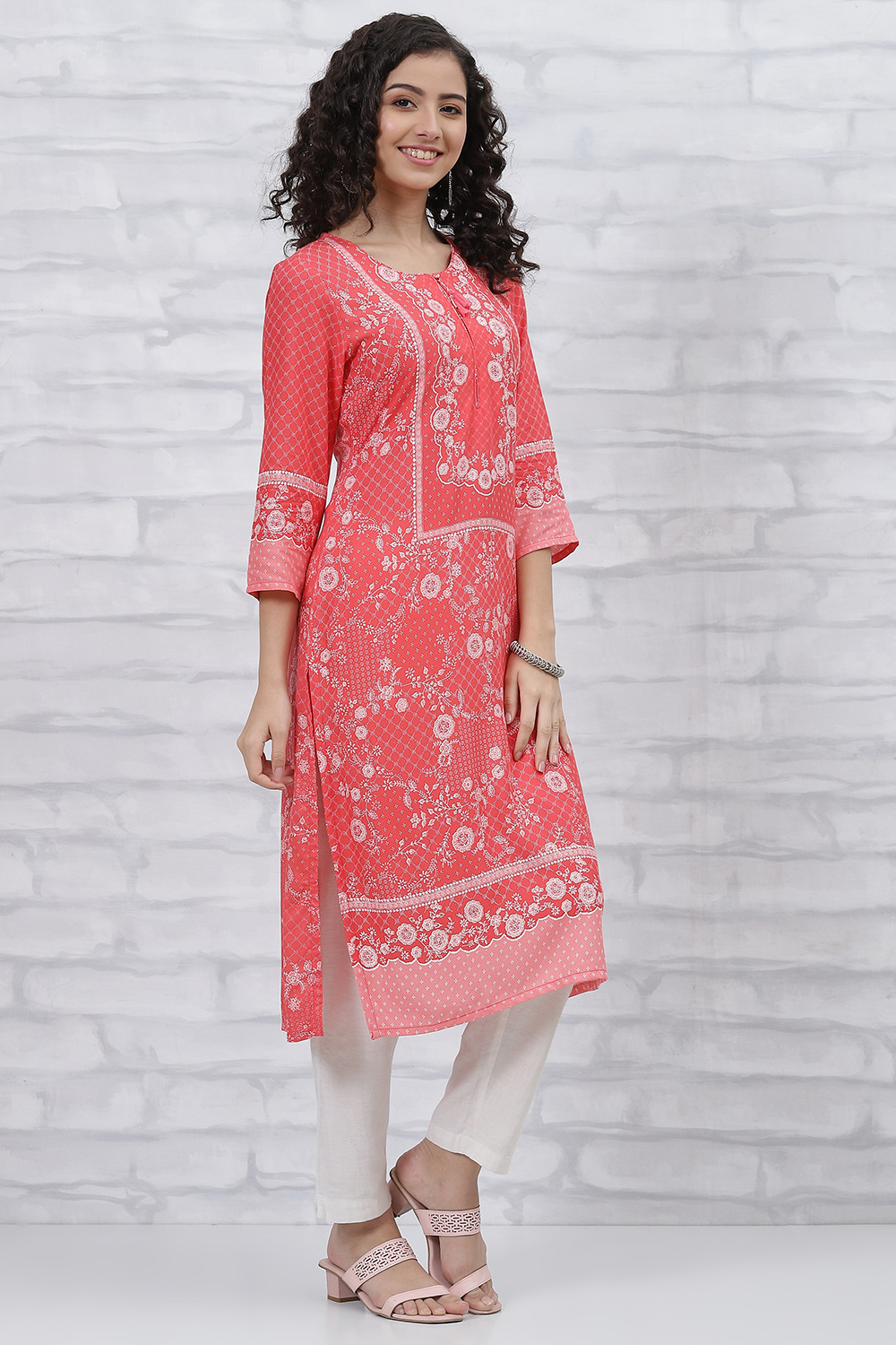 Black LIVA Straight Kurta image number 3