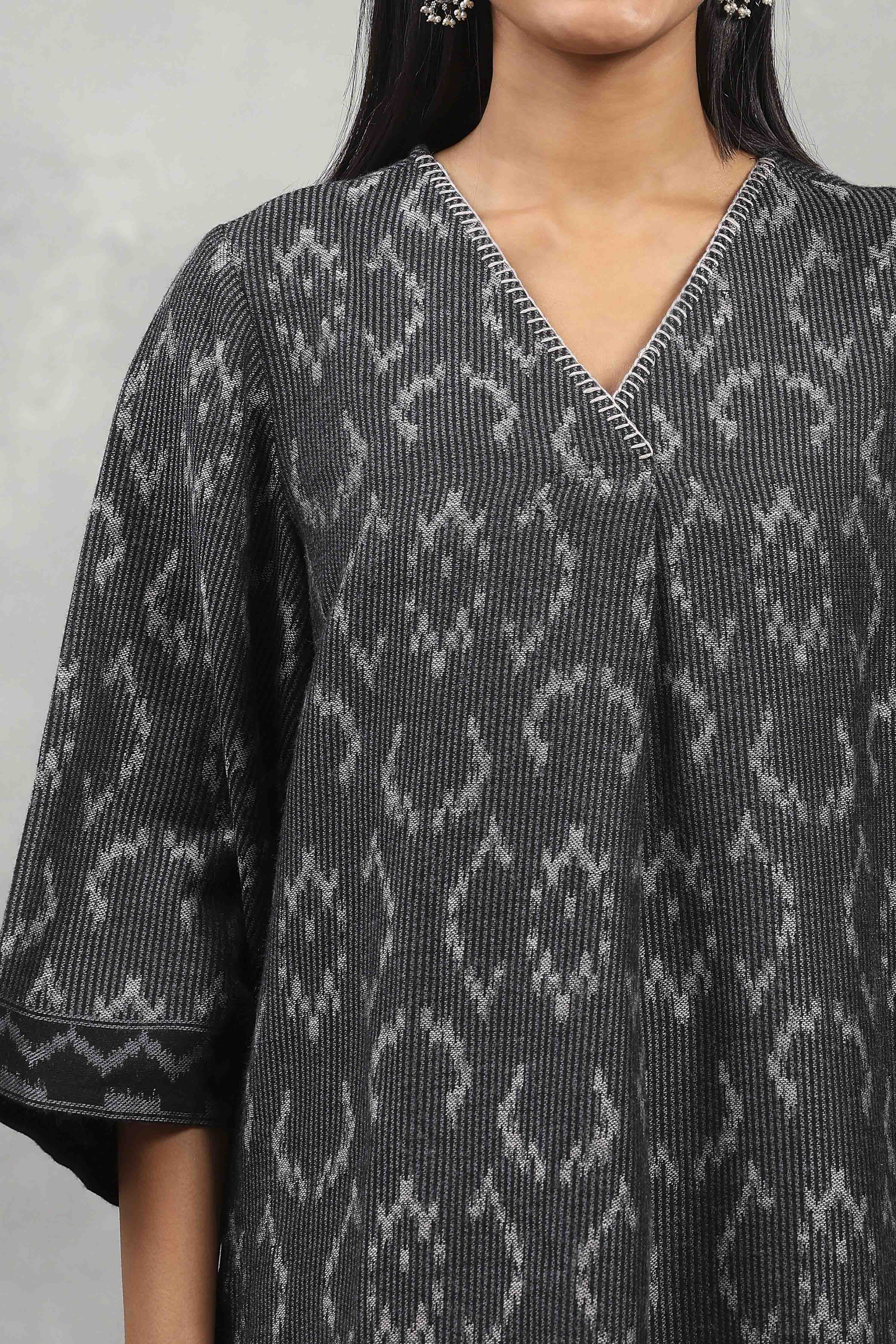 Black Polyester Yarndyed Straight Suit Set image number 1